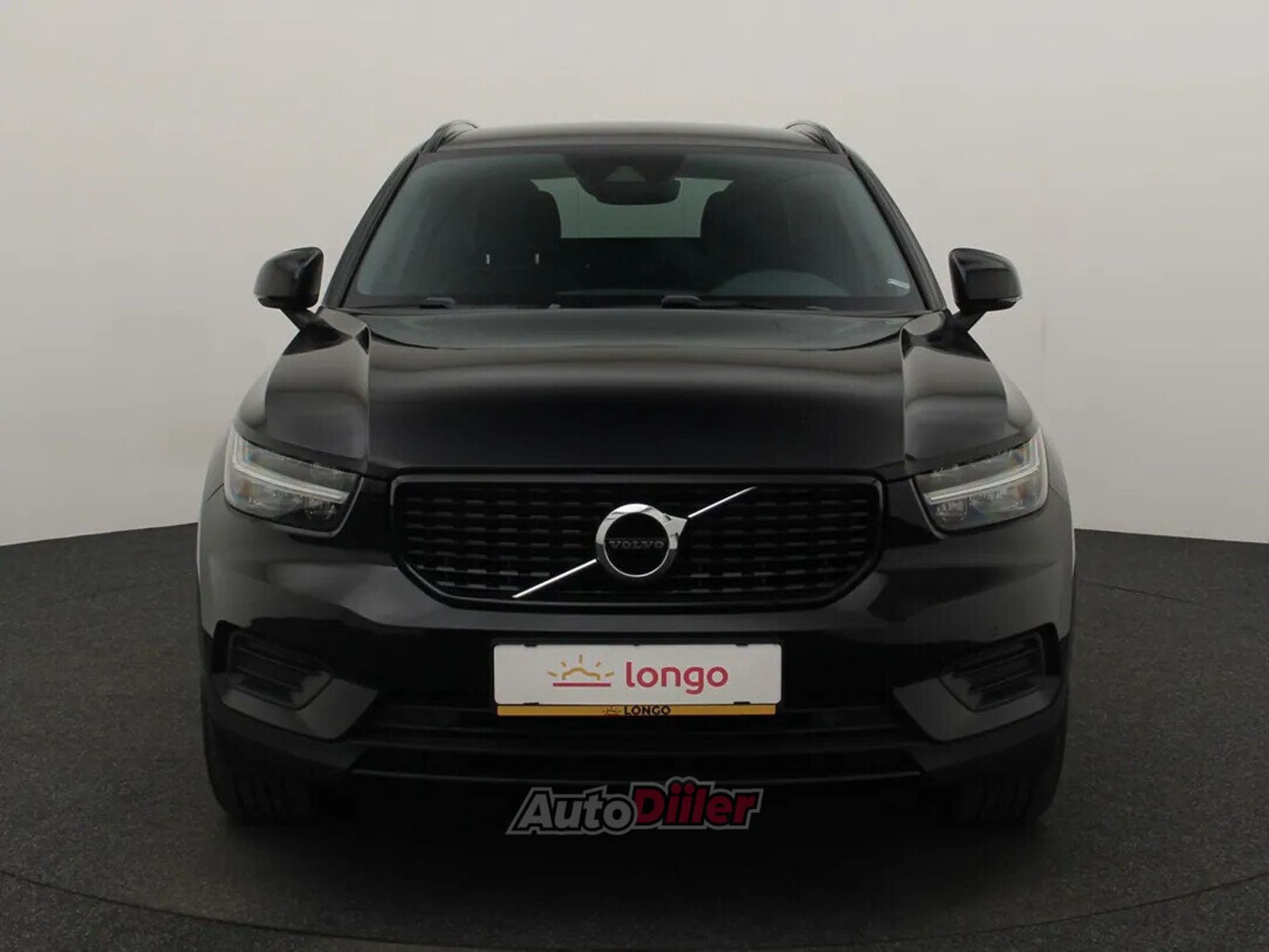 Volvo XC40 R-Design 2.0 120kW 2022, kuva 3/10
