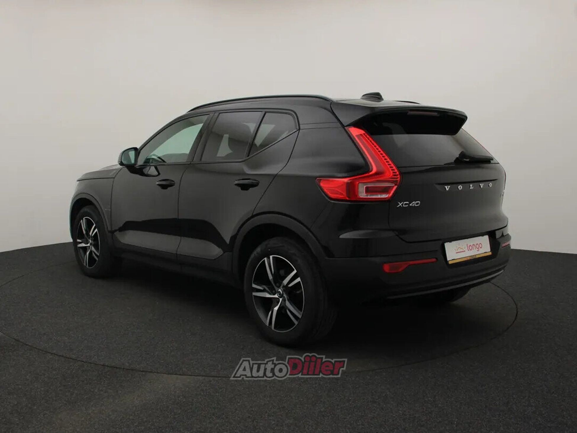 Volvo XC40 R-Design 2.0 120kW 2022, kuva 7/10