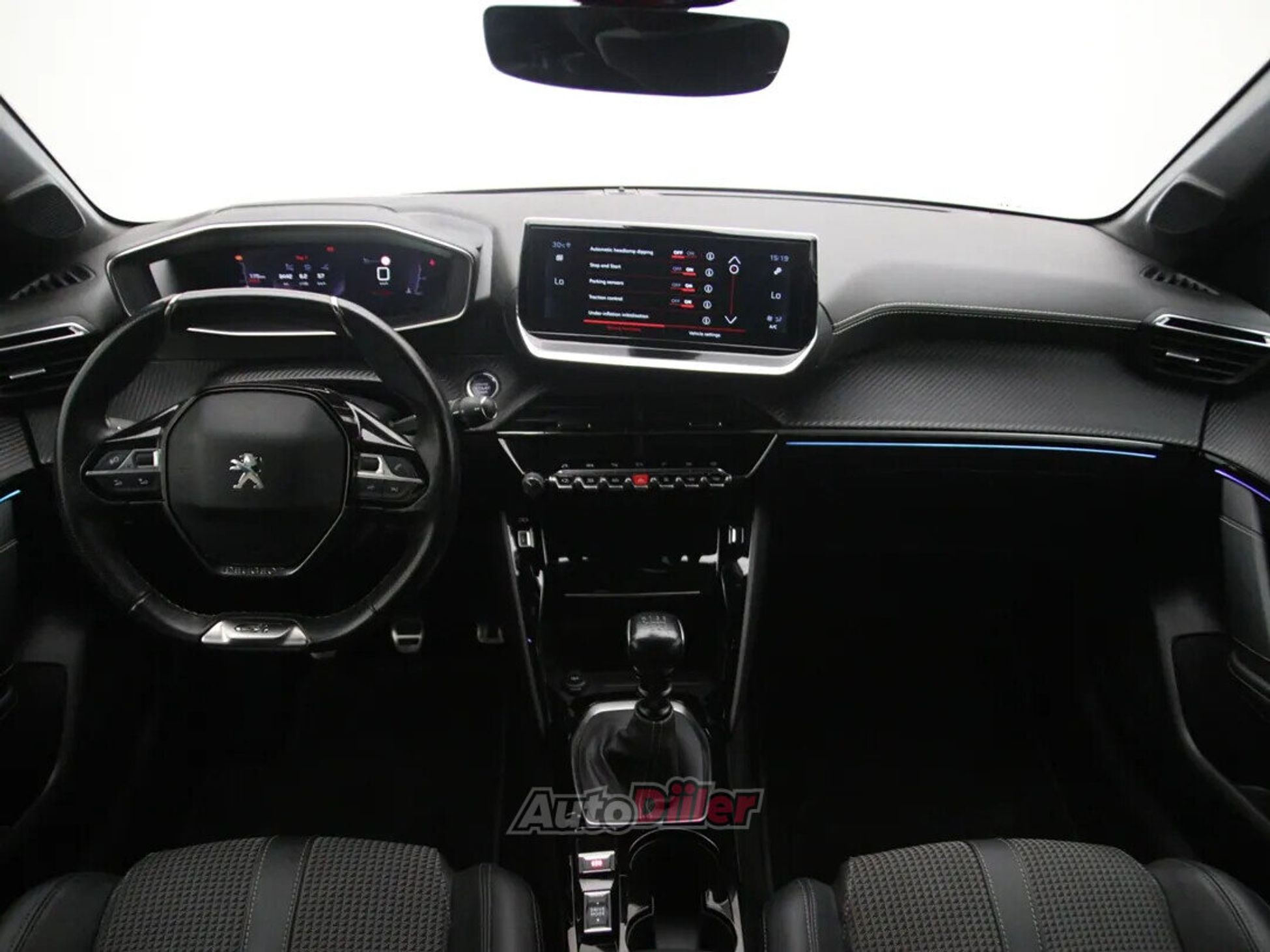 Peugeot 208 GT GT 1.2 74kW 2021, photo 2/10