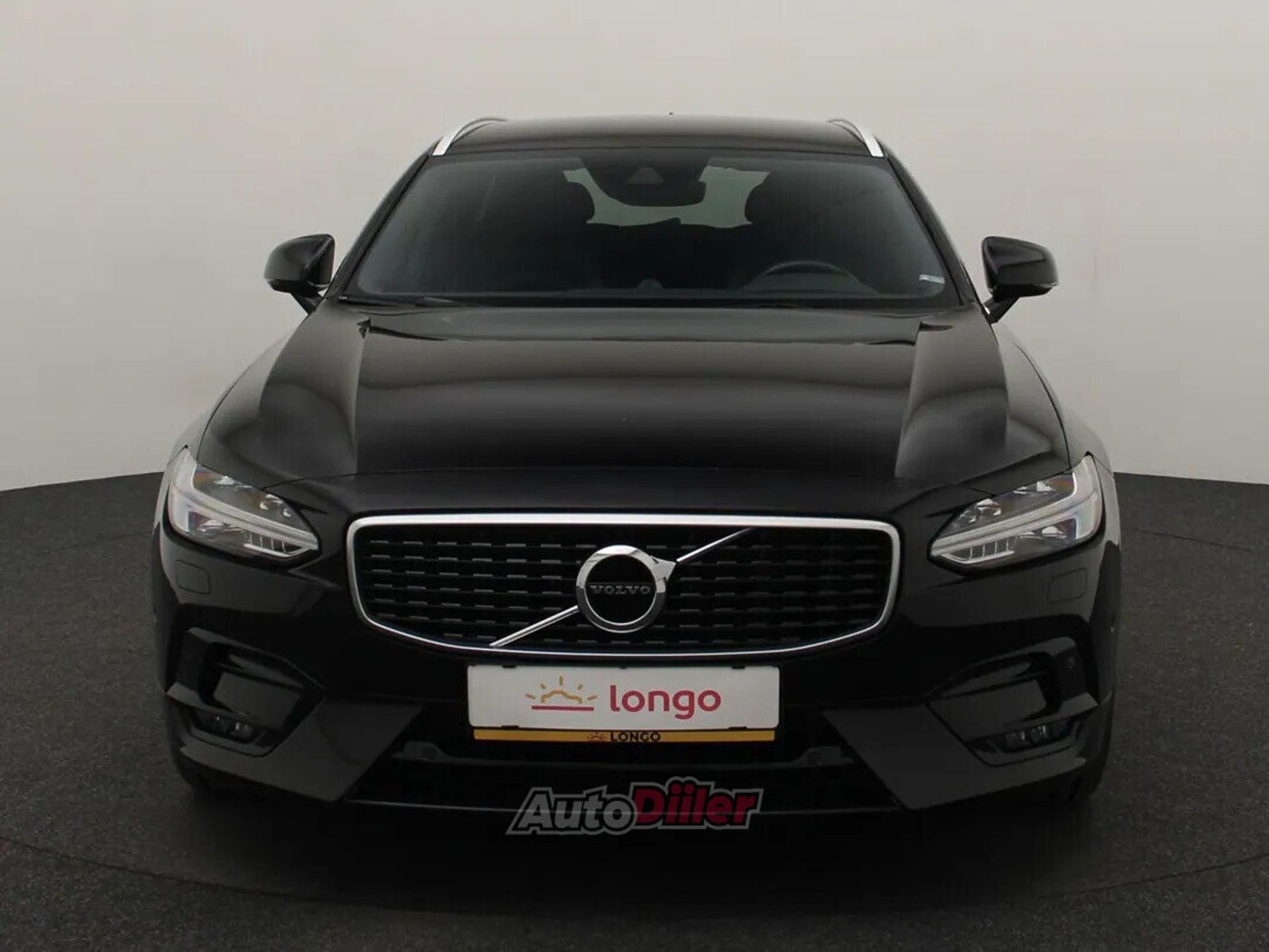 Volvo V90 R-Design 2.0 140kW 2018, photo 3/10