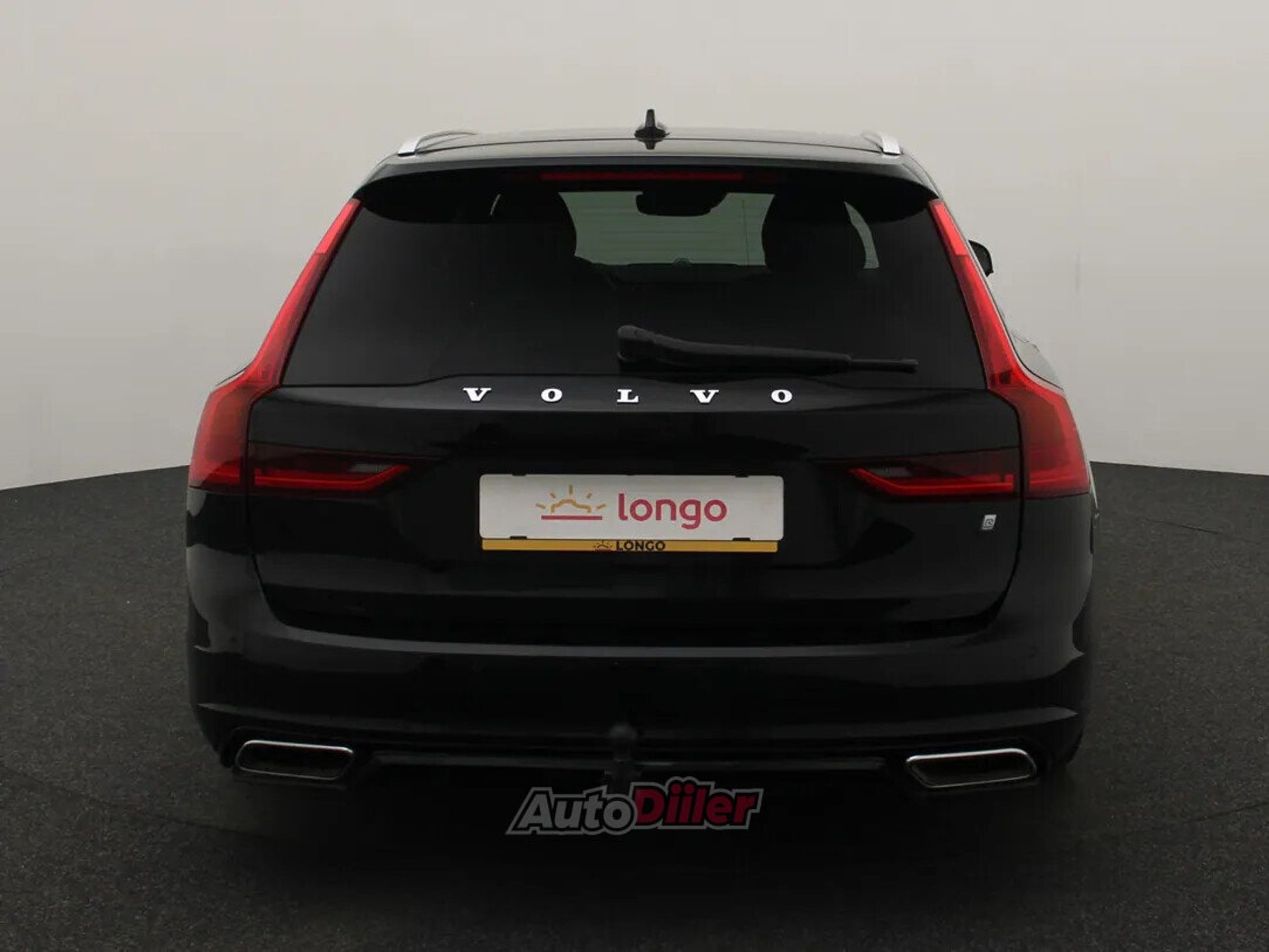Volvo V90 R-Design 2.0 140kW 2018, photo 5/10