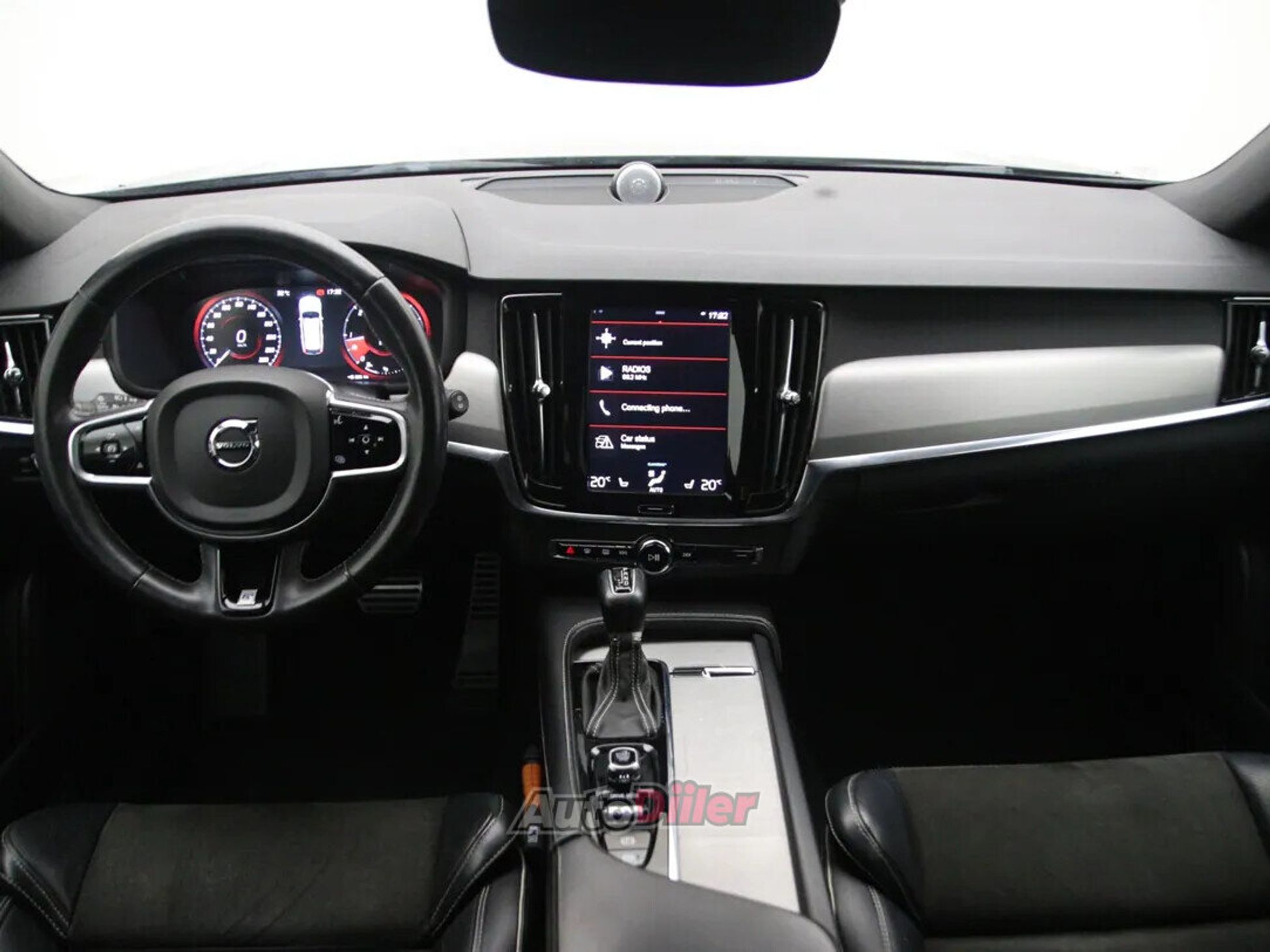 Volvo V90 R-Design 2.0 140kW 2018, photo 2/10