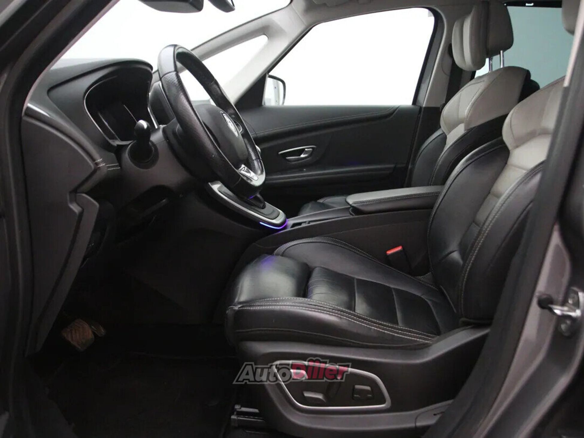 Renault Grand Scenic 2018, photo 4/10
