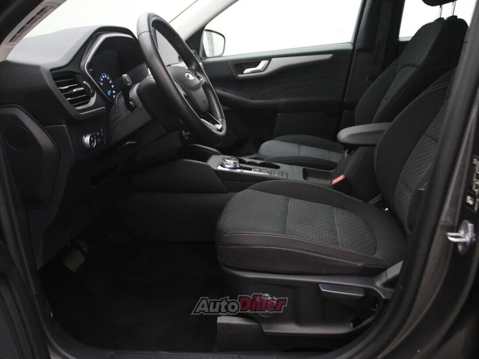 Ford Kuga Trend 1.5 88kW 2022, photo 4/10