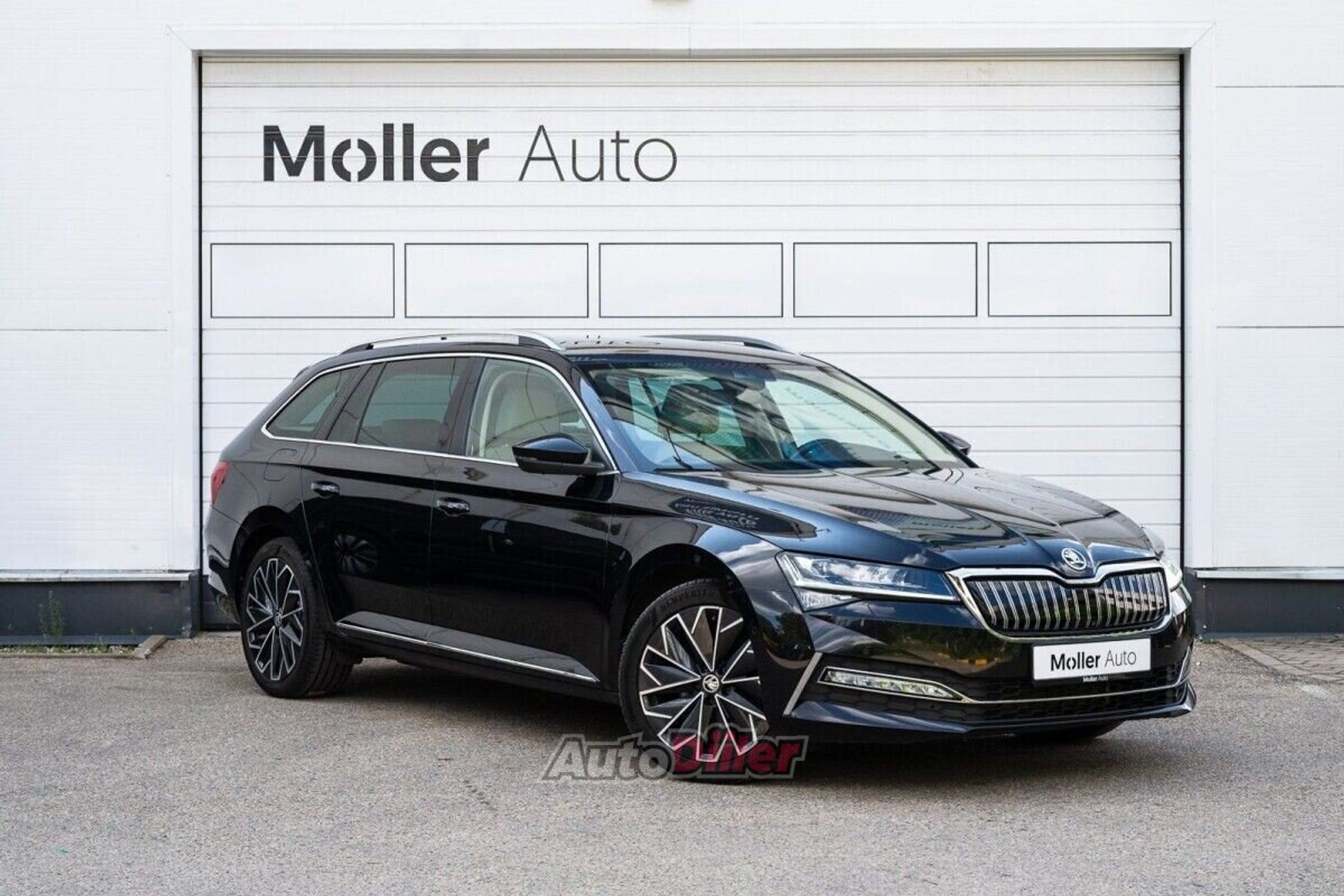 Skoda Superb 1.4 160kW 2022, kuva 2/10
