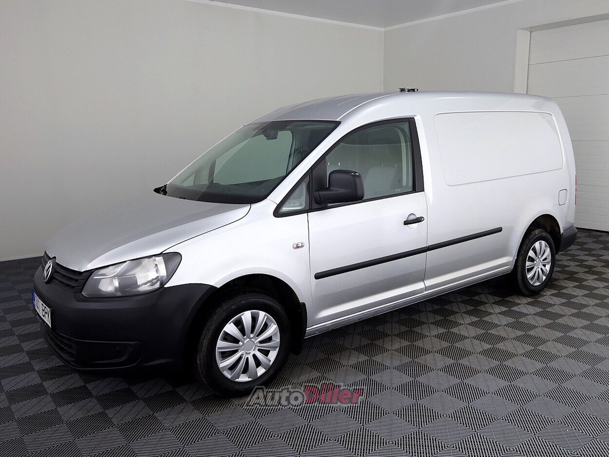 Volkswagen Caddy 2.0 80kW 2012, kuva 2/8