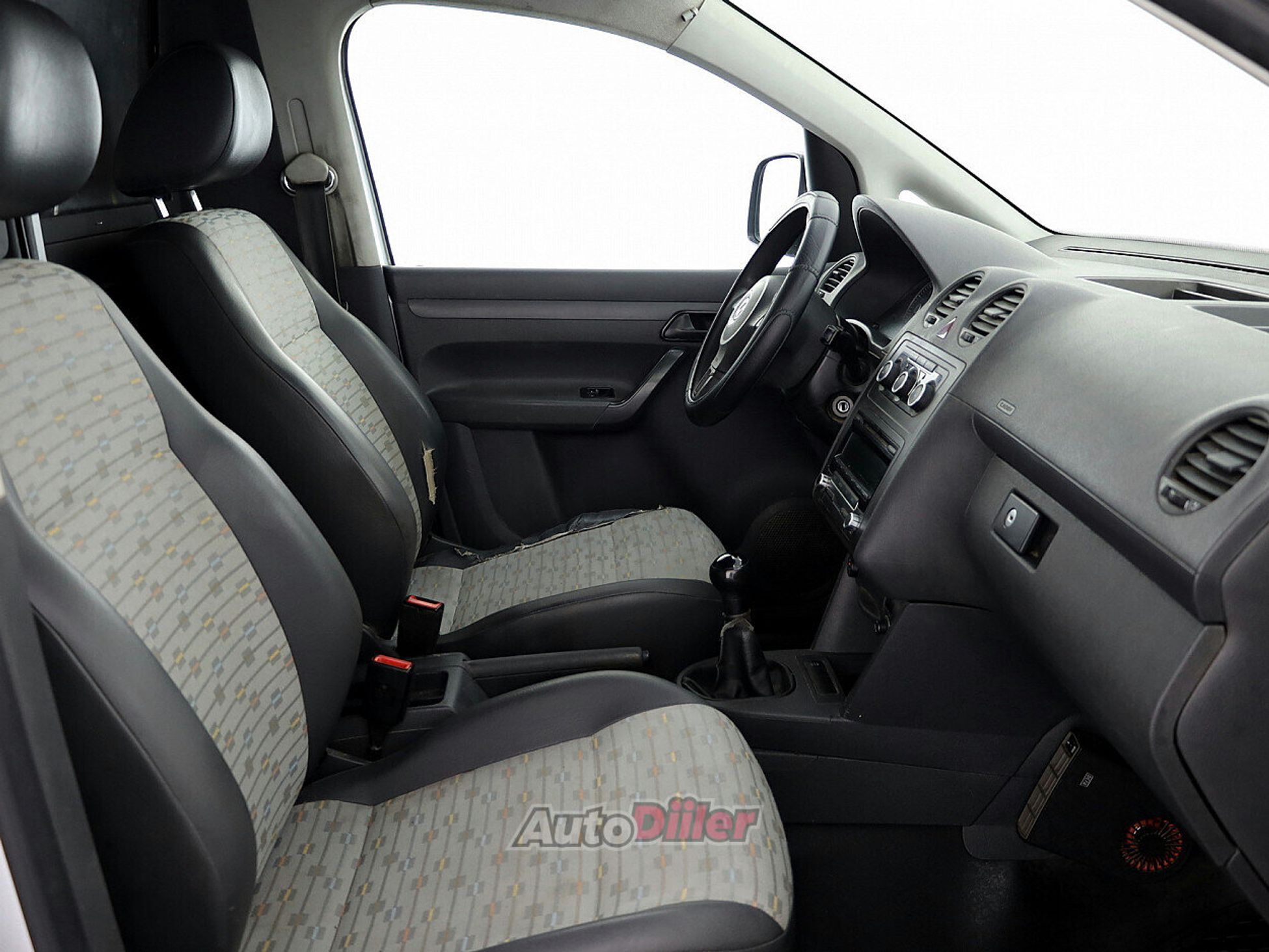 Volkswagen Caddy 2.0 80kW 2012, kuva 6/8
