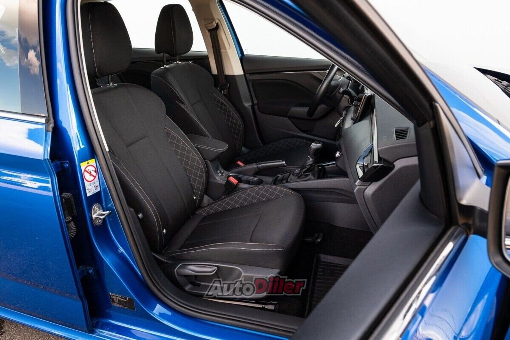Skoda Kamiq 1.0 81kW 2023, photo 6/10