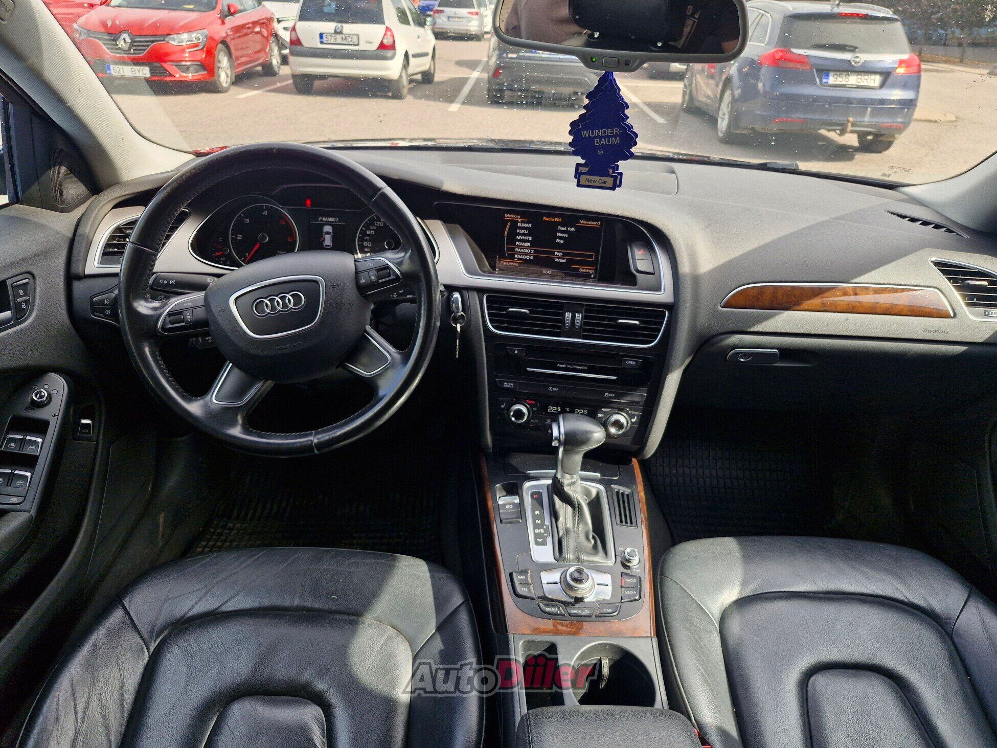 Audi A4 2.0 120kW 2012, kuva 7/8