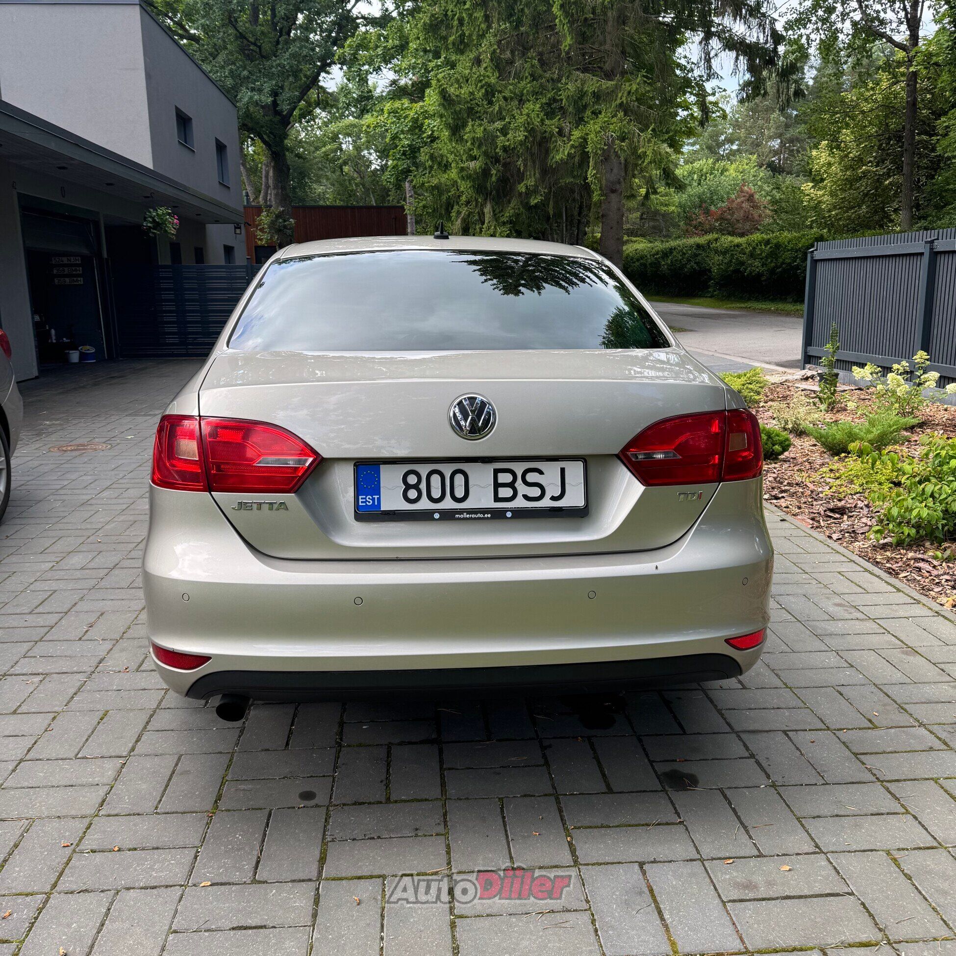 Volkswagen Jetta 1.6 77kW 2013, photo 4/10