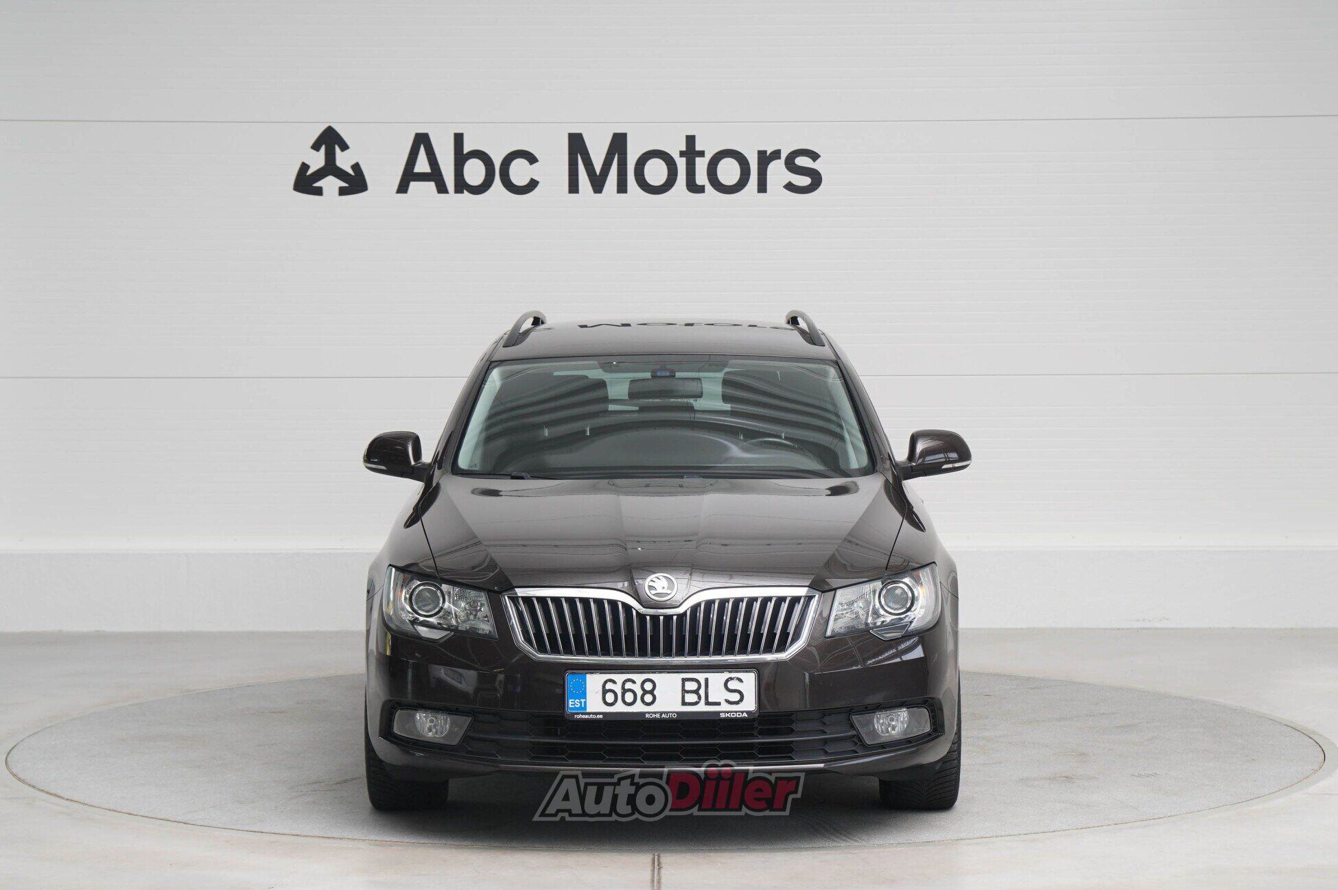 Skoda Superb 2014, kuva 2/10