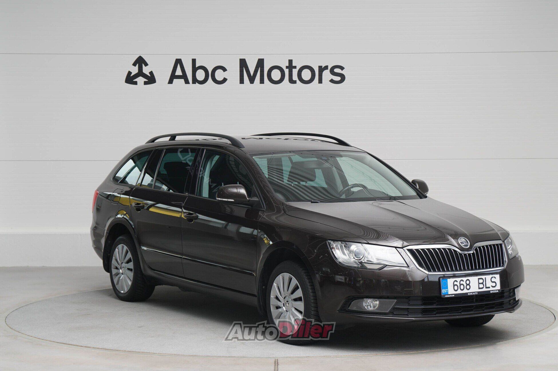 Skoda Superb 2014, kuva 3/10