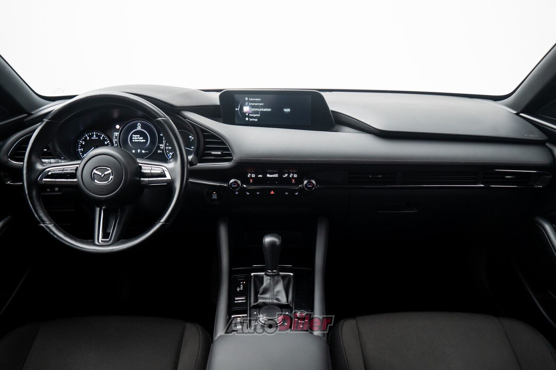 Mazda 3 2.0 90kW 2019, kuva 2/10