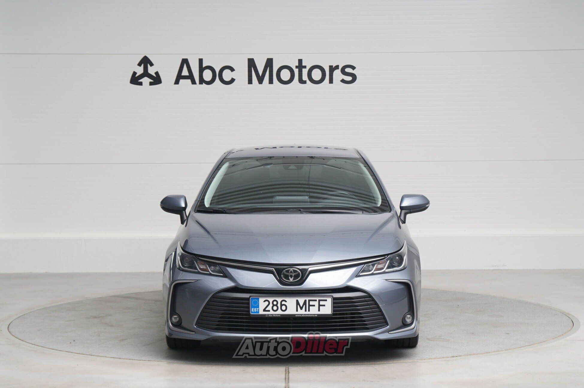 Toyota Corolla 2023, photo 2/10