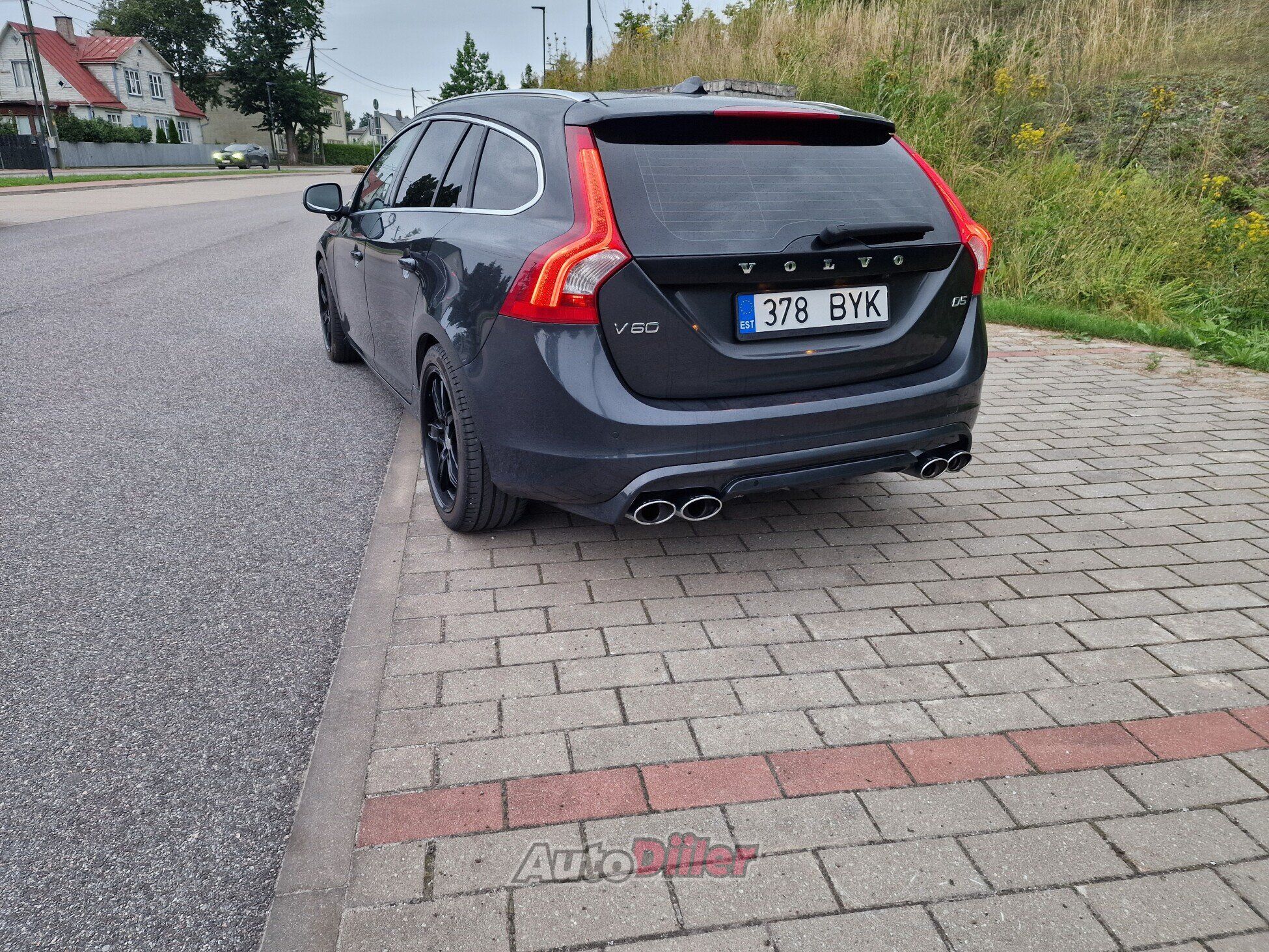 Volvo V60 Heico sportiv 2.4 169kW 2012, kuva 4/10