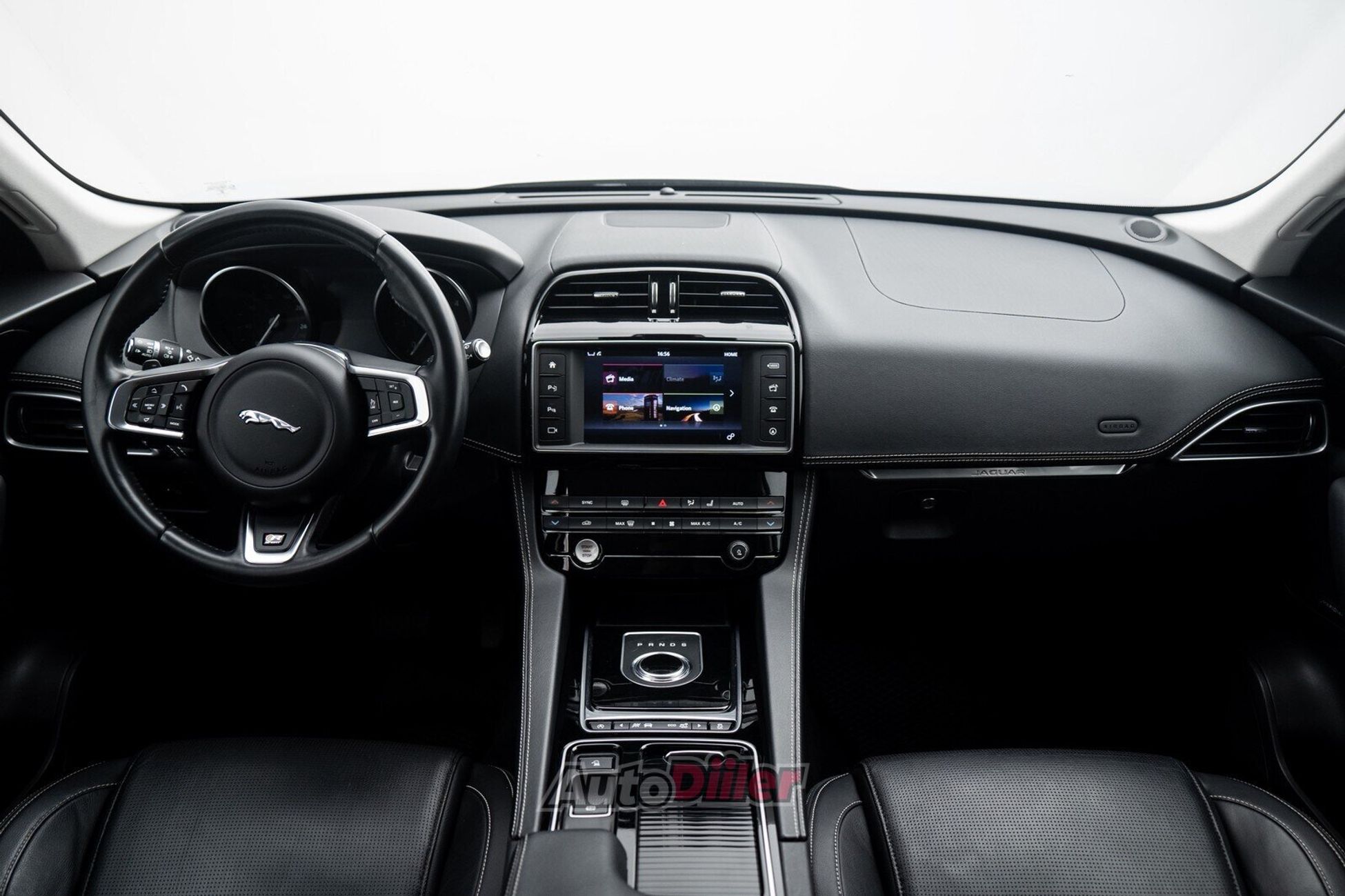 Jaguar F-Pace 3.0 221kW 2017, photo 2/10