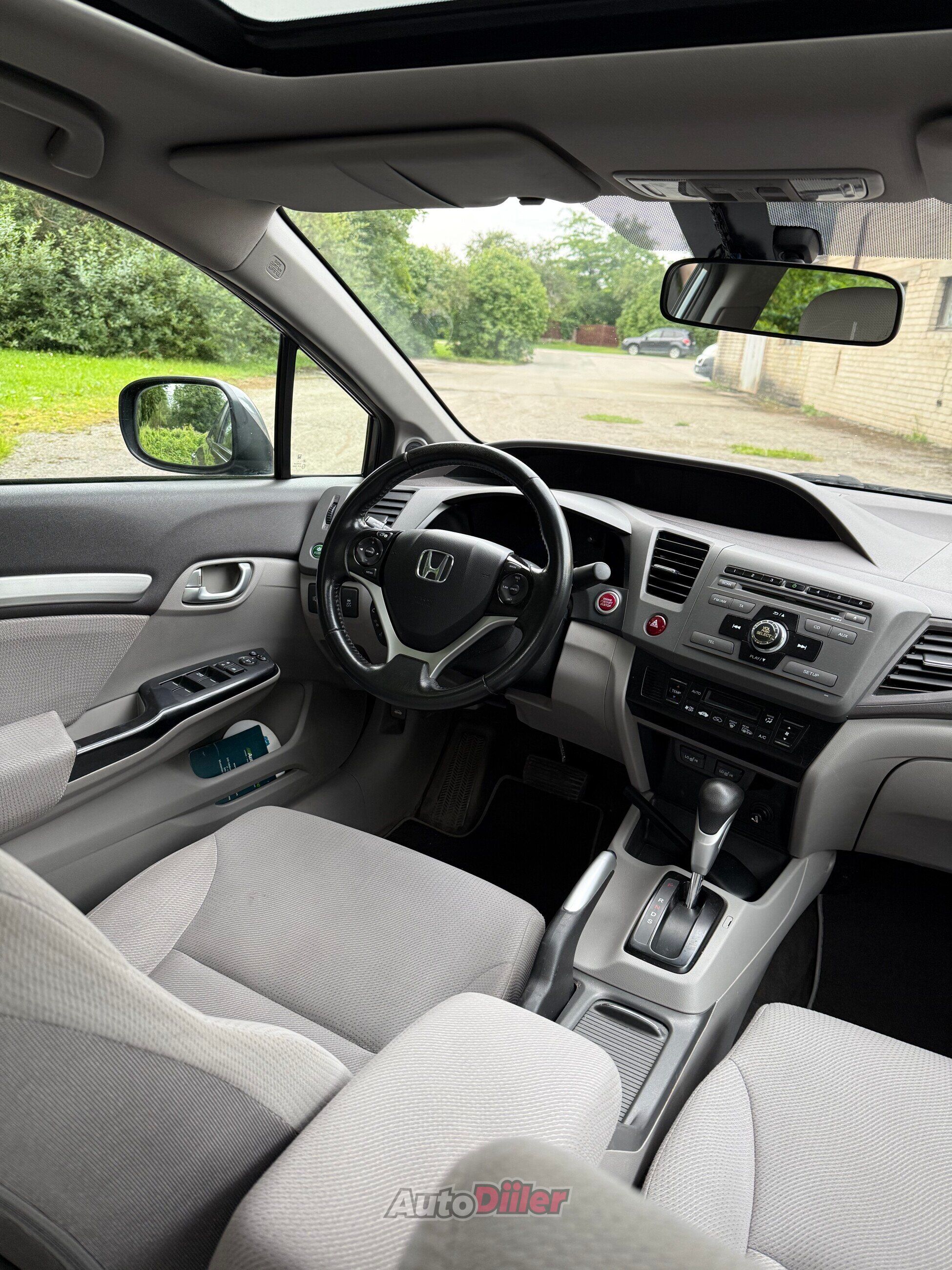 Honda Civic 1.8 104kW 2013, photo 6/10