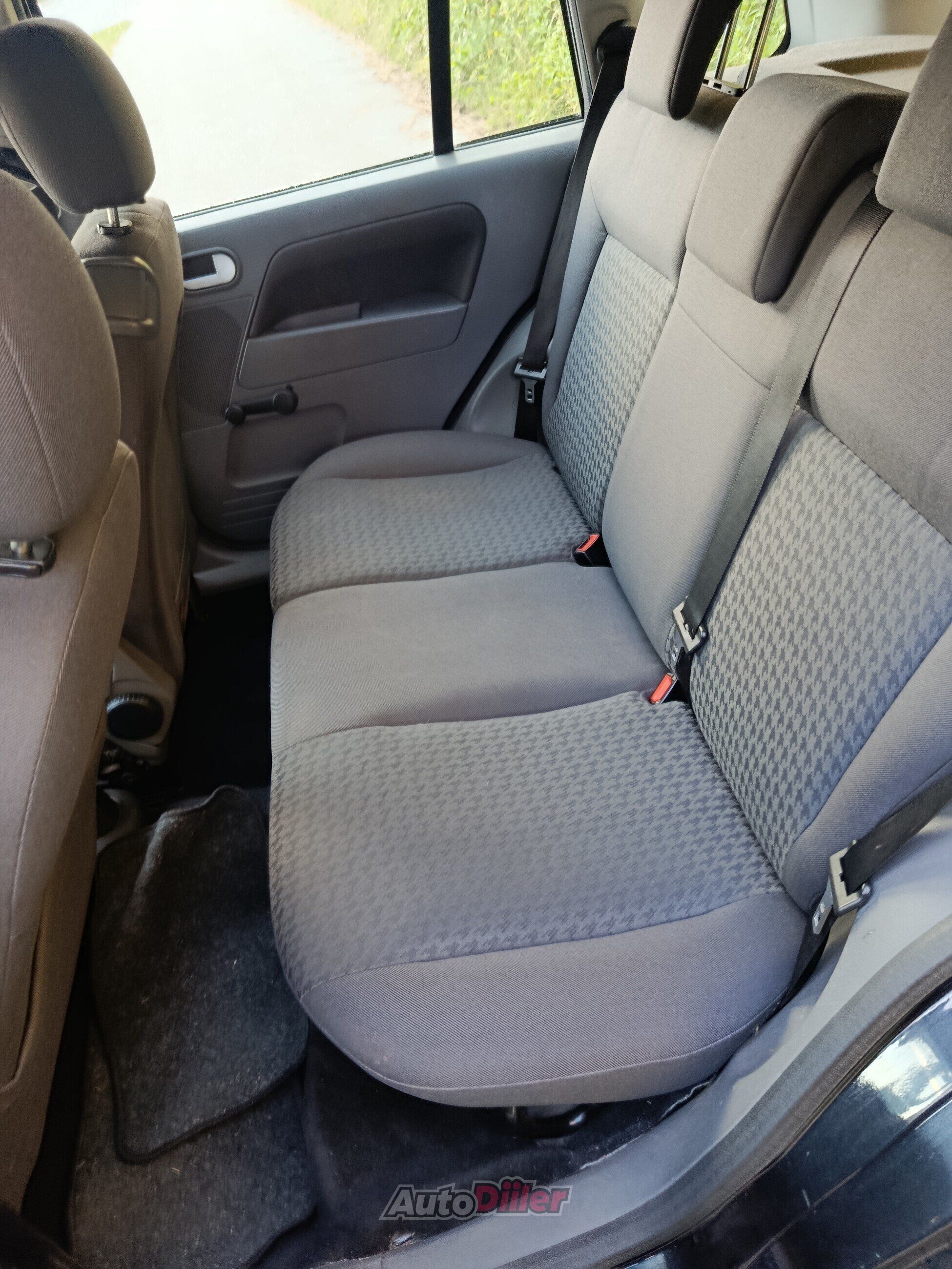 Ford Fusion 1.4 59kW 2003, photo 7/7