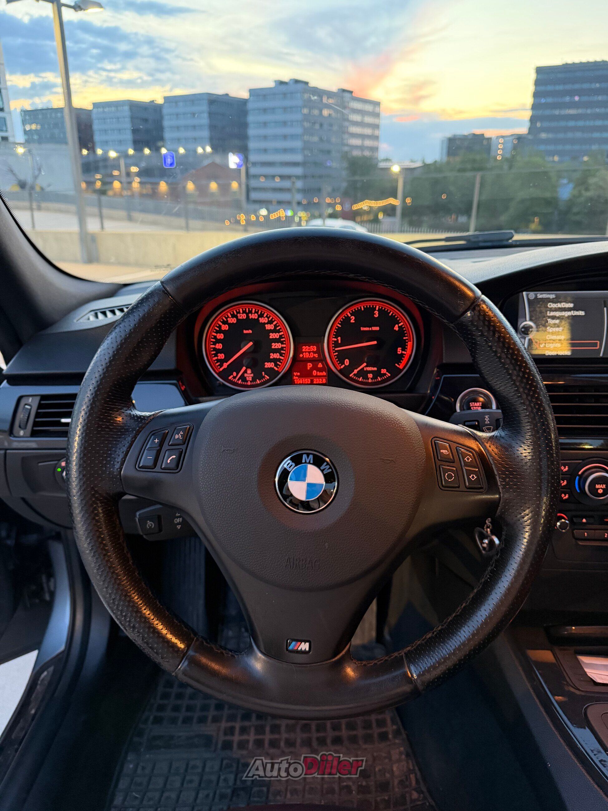 BMW 325 3.0 145kW 2009, photo 7/10