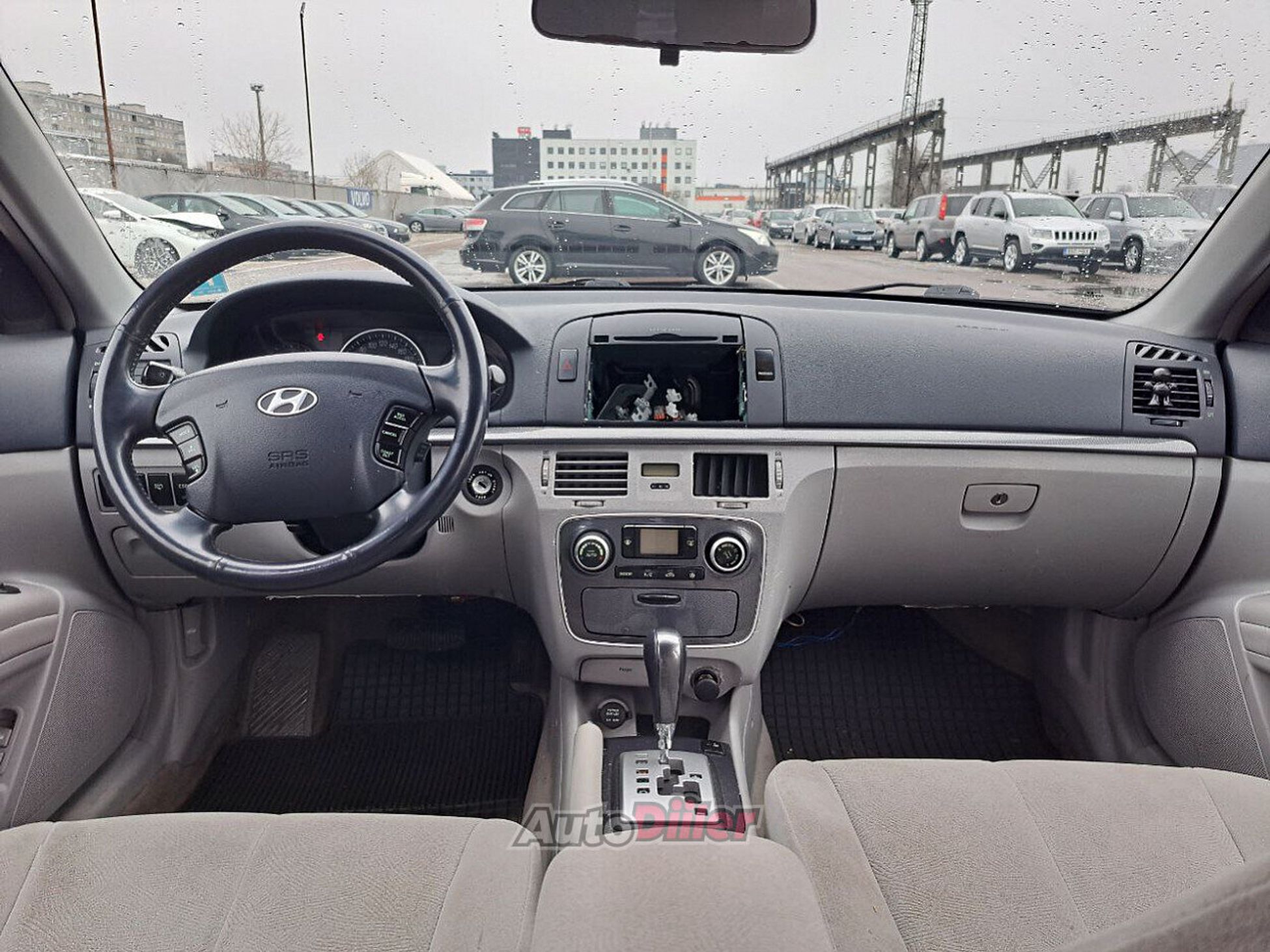 Hyundai Sonata 2.4 119kW 2005, kuva 5/7