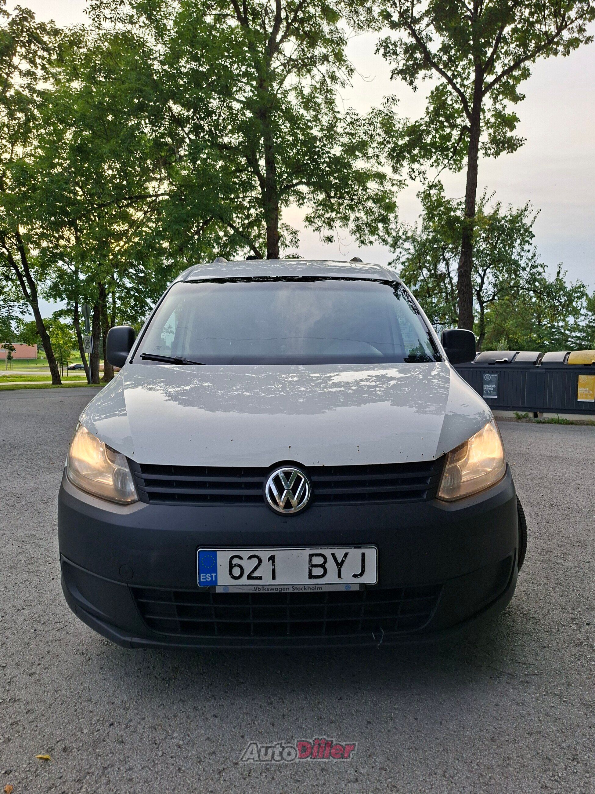 Volkswagen Caddy Maxi 4motion 2.0 81kW 2011, kuva 2/10