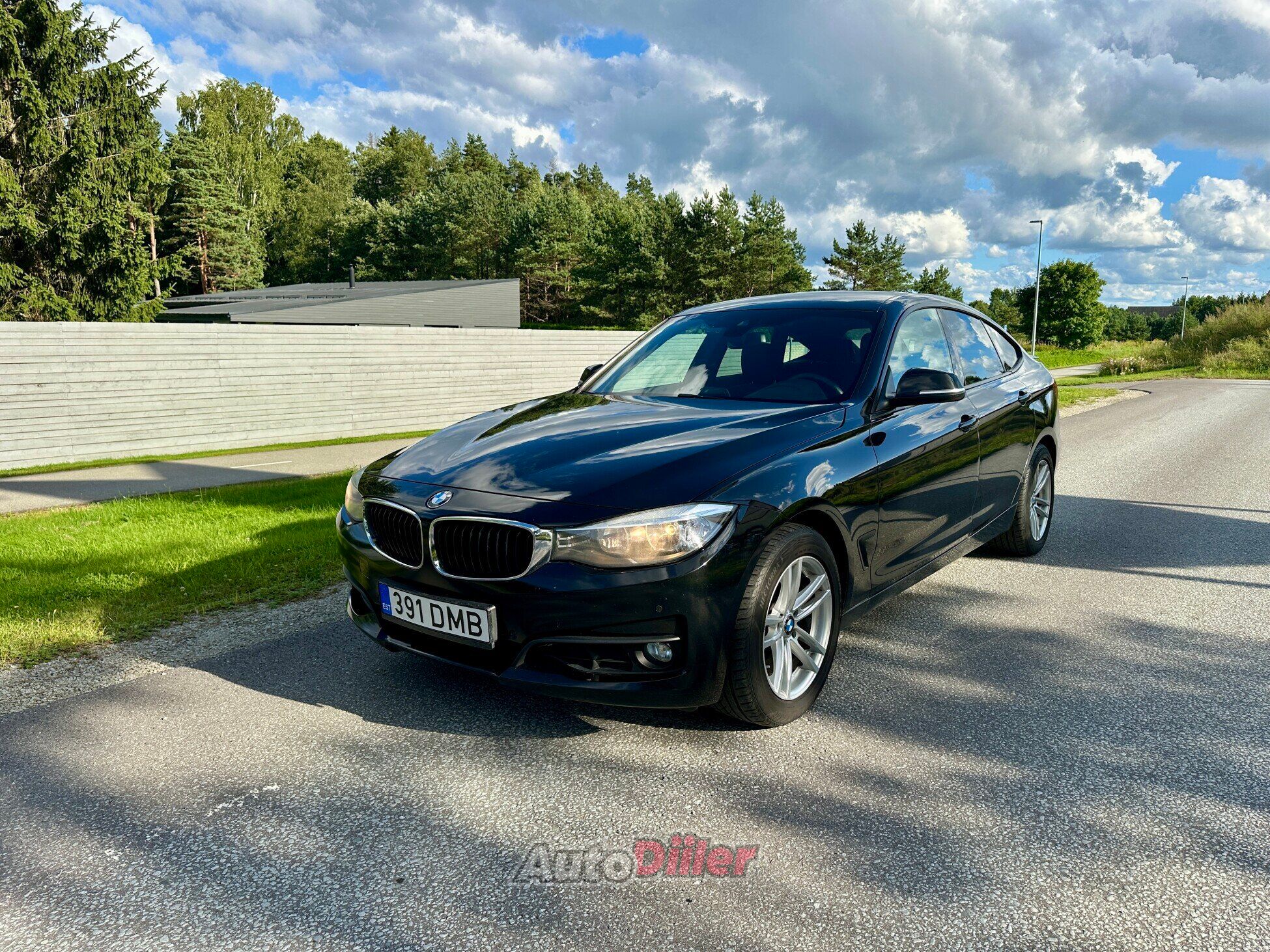 BMW 318 GT 2.0 105kW 2015, kuva 2/10