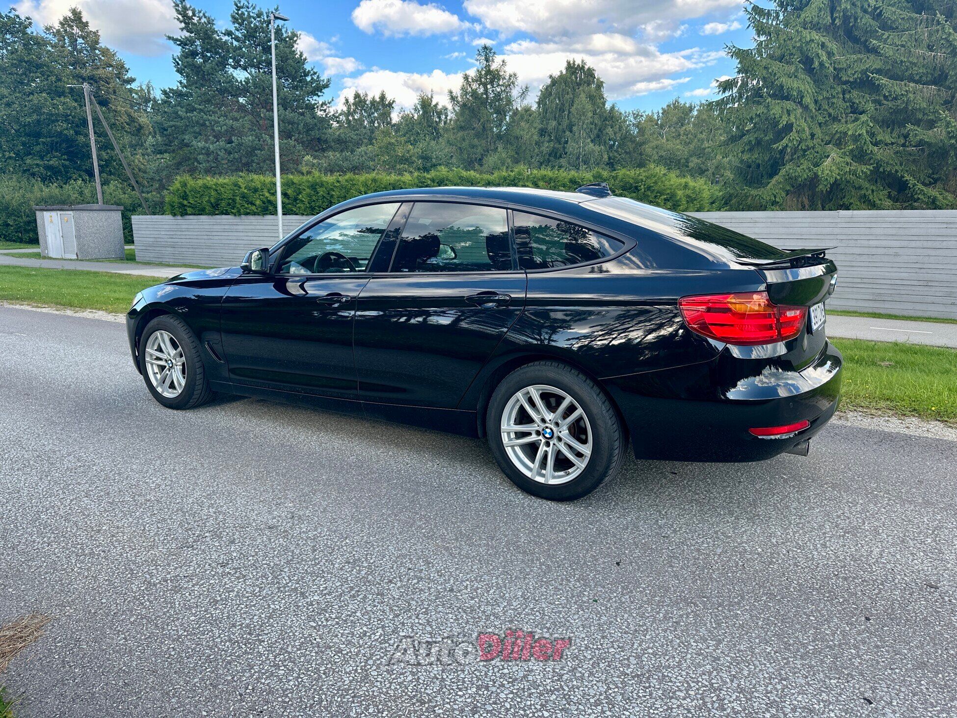 BMW 318 GT 2.0 105kW 2015, kuva 3/10