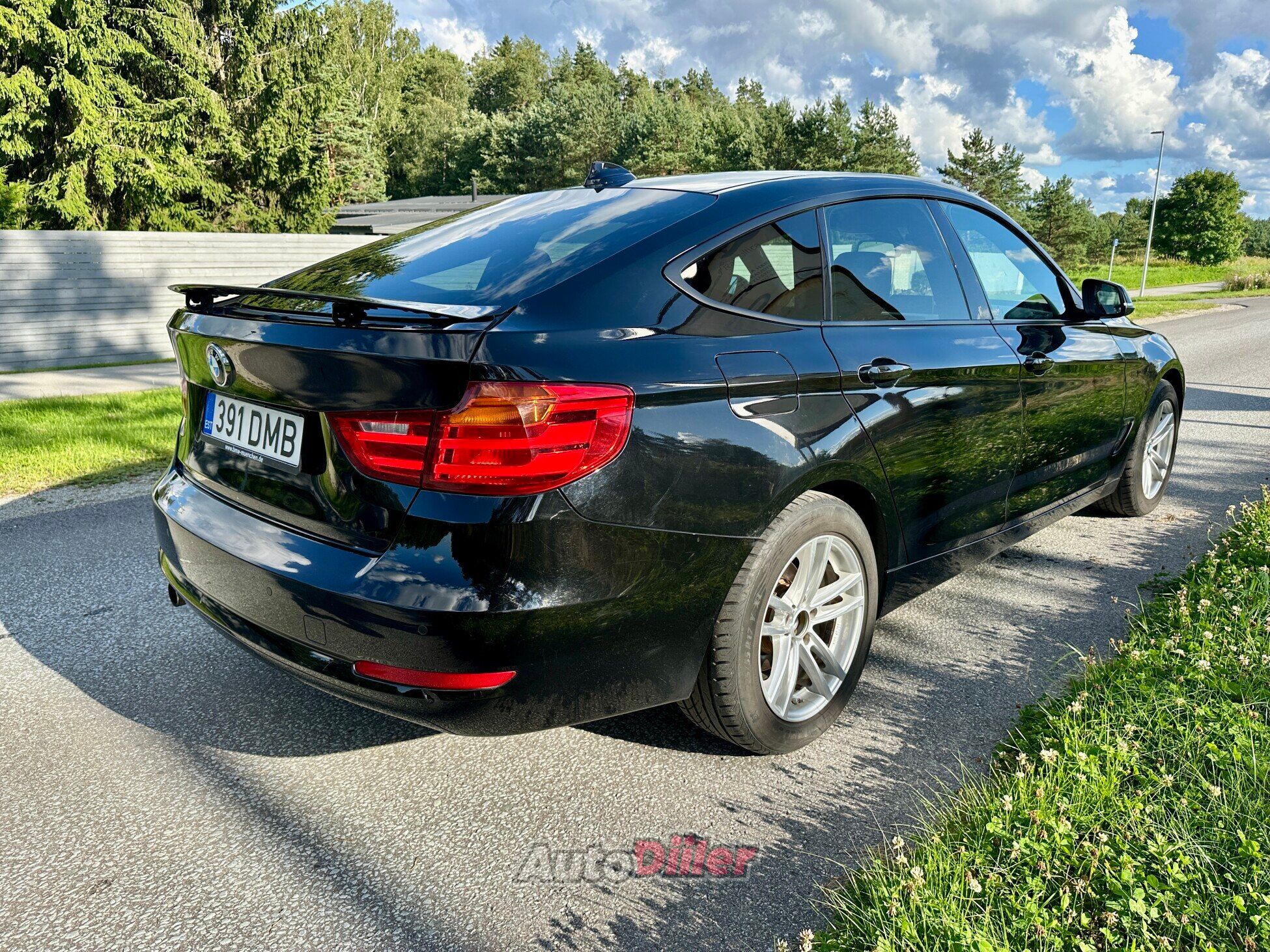 BMW 318 GT 2.0 105kW 2015, kuva 5/10
