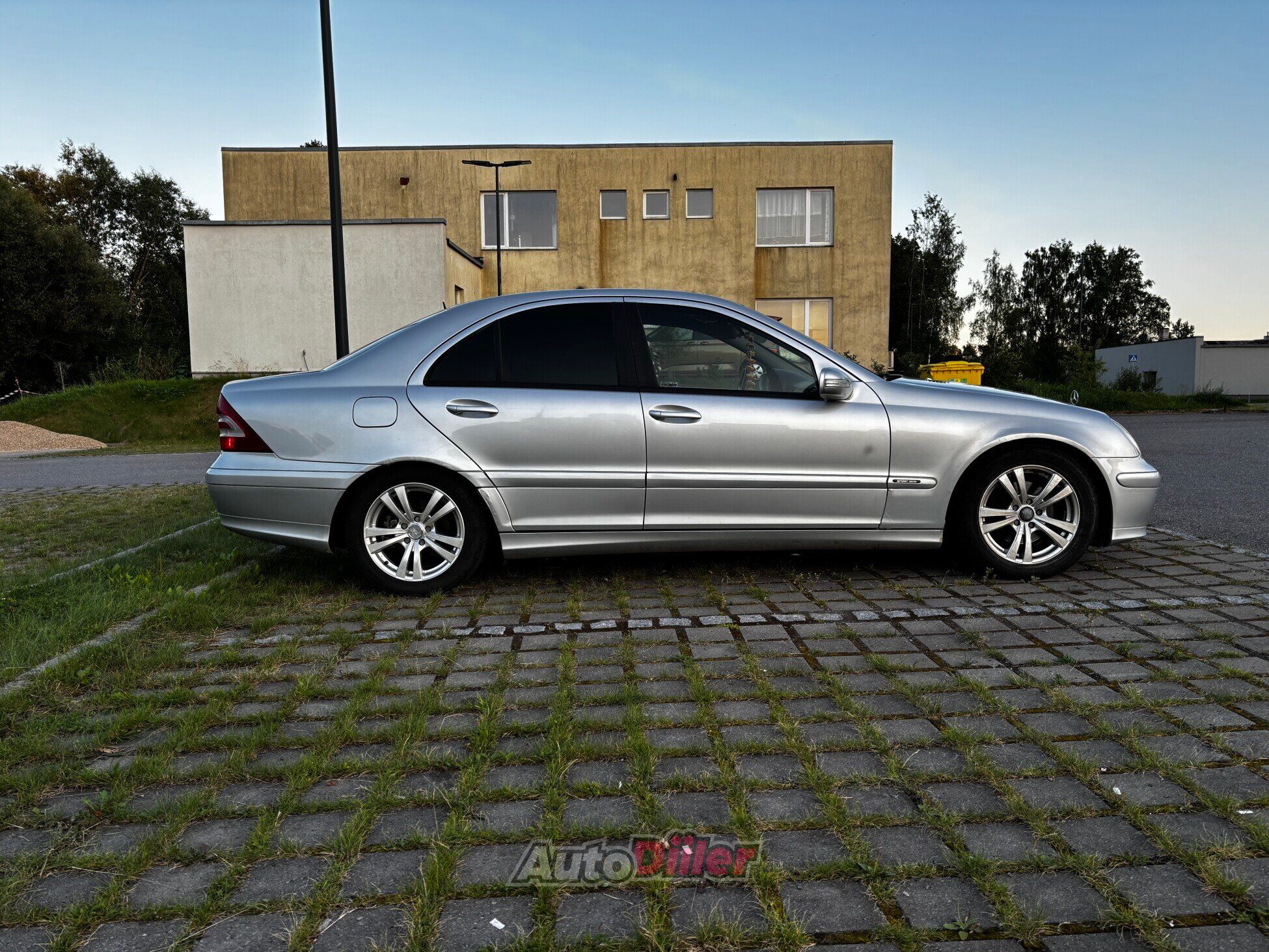 Mercedes-Benz C 180 2005, kuva 4/7