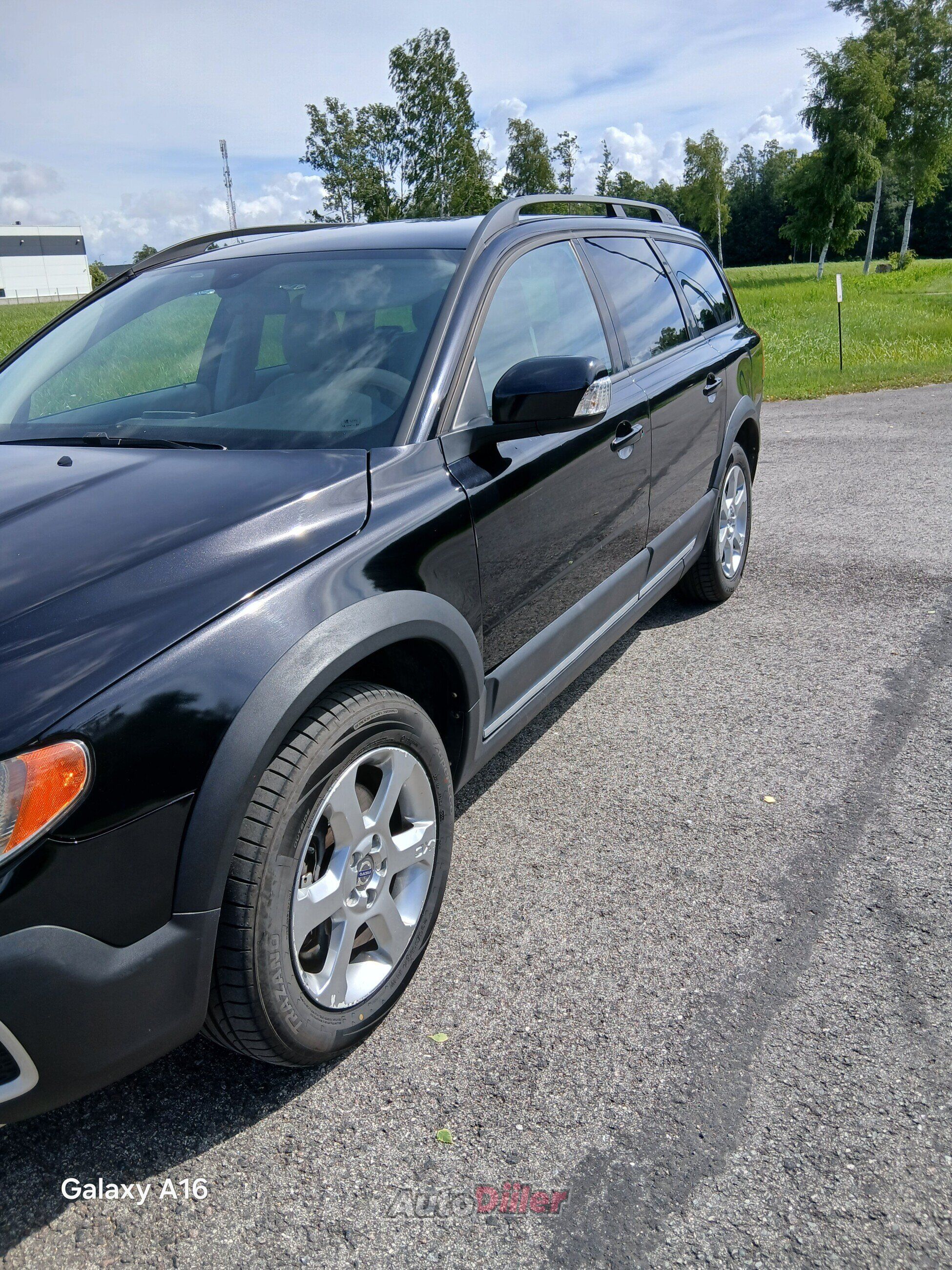 Volvo XC70 2.4 136kW 2009, kuva 2/8