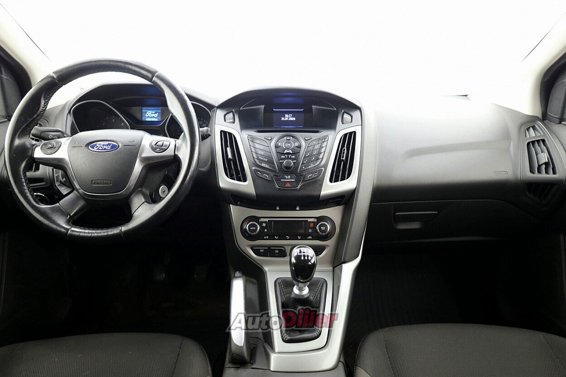 Ford Focus 1.6 70kW 2013, kuva 5/7