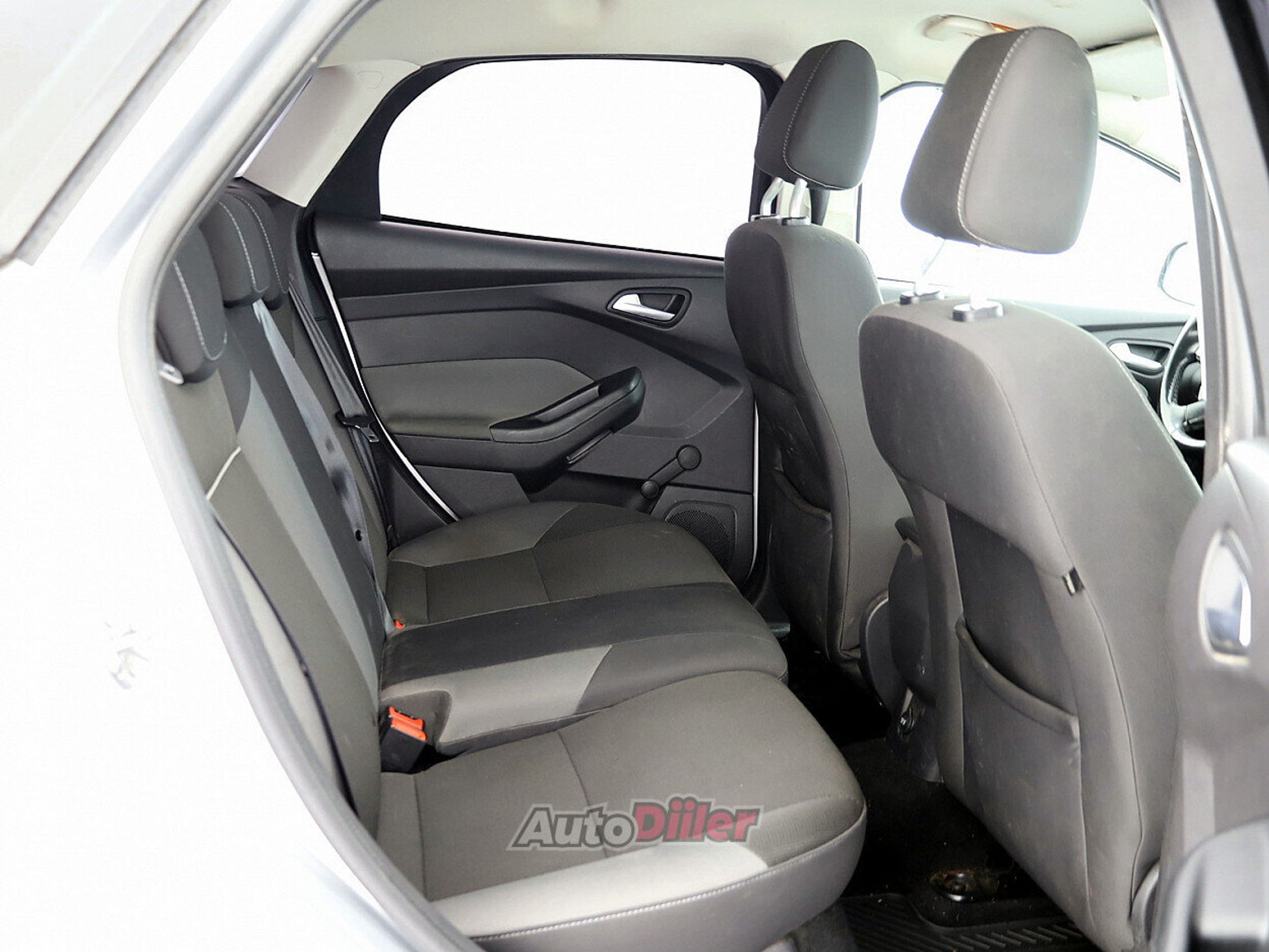 Ford Focus 1.6 70kW 2013, kuva 7/7