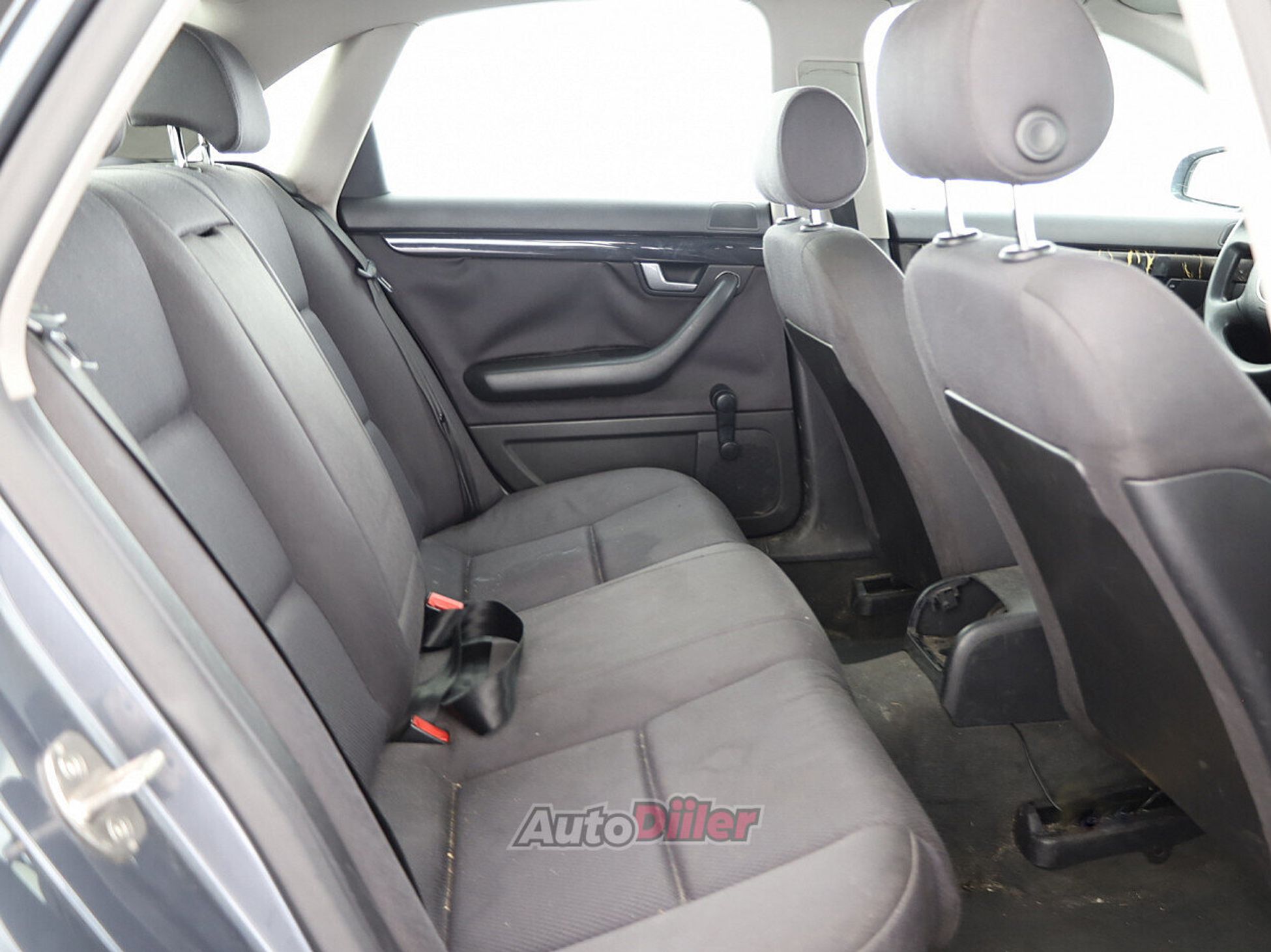 Audi A4 1.9 96kW 2001, kuva 7/7