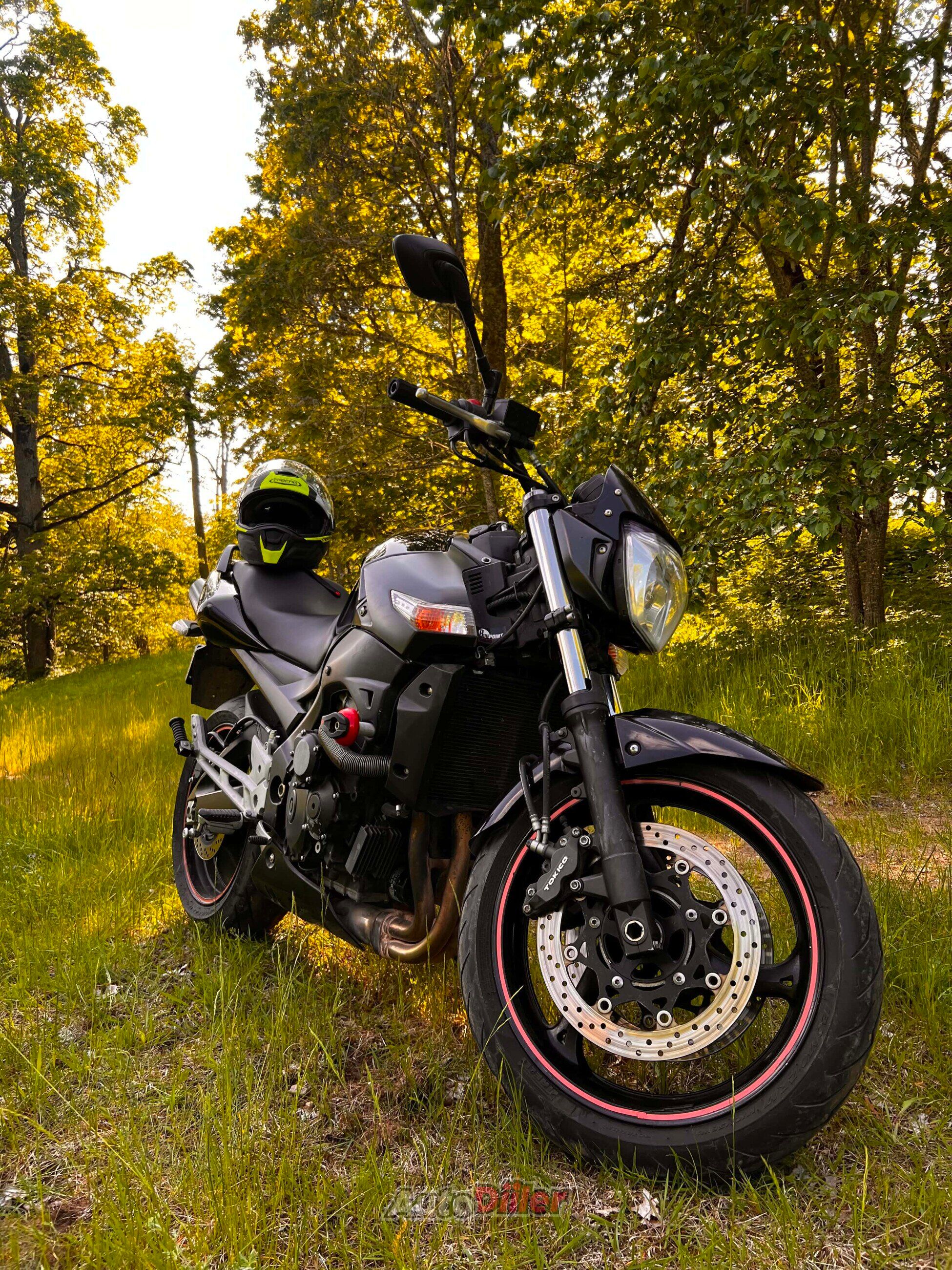 Suzuki GSR 600 0.6 72kW 2009, kuva 2/4