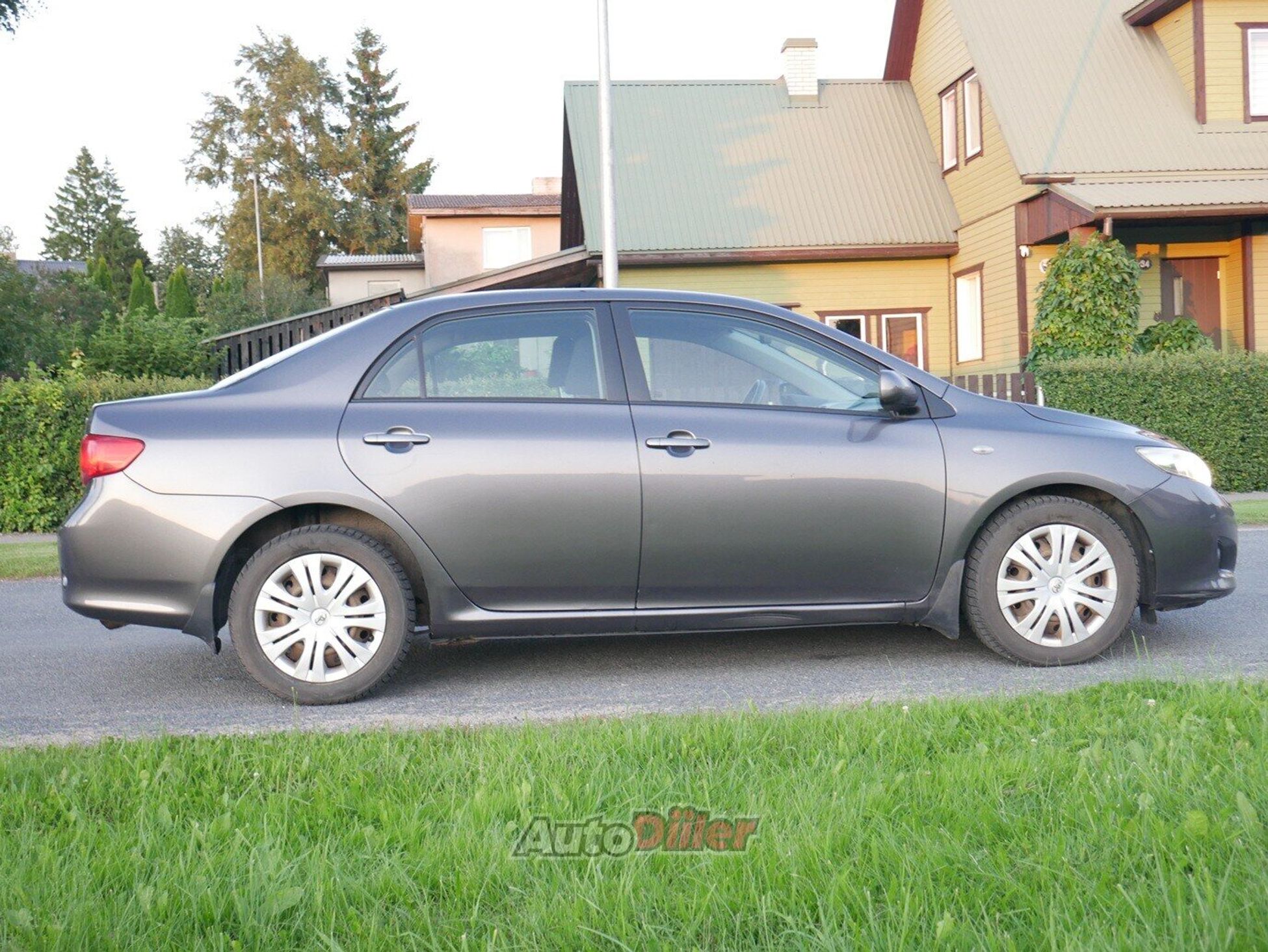 Toyota Corolla 280 000 km 1.4 66kW 2009, photo 4/10
