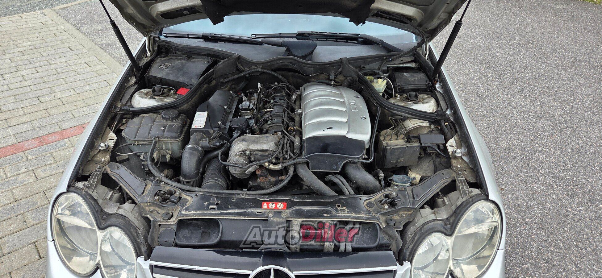 Mercedes-Benz CLK 270 2.7 125kW 2005, photo 7/10