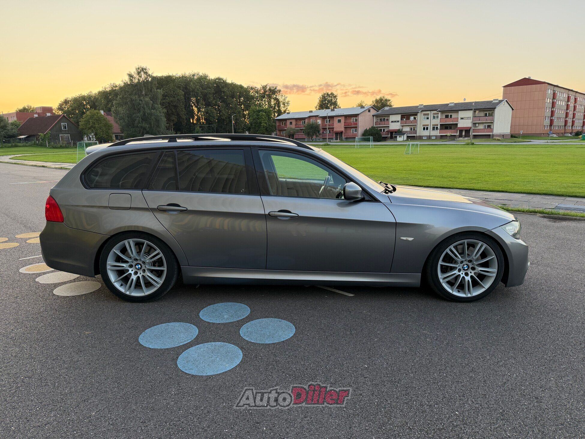 BMW 330 M-pakett 3.0 180kW 2009, photo 4/10
