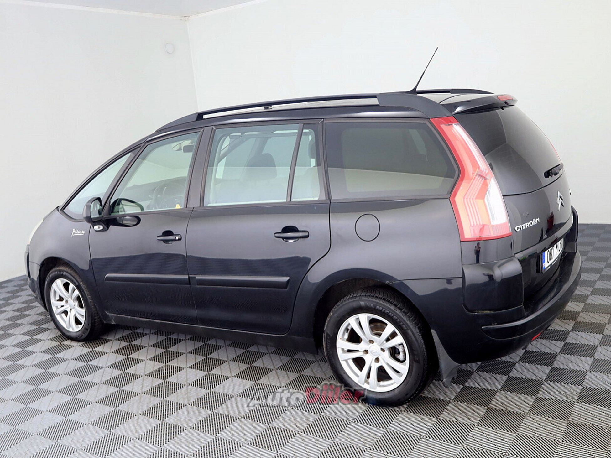 Citroen C4 Picasso 2.0 103kW 2008, photo 4/8