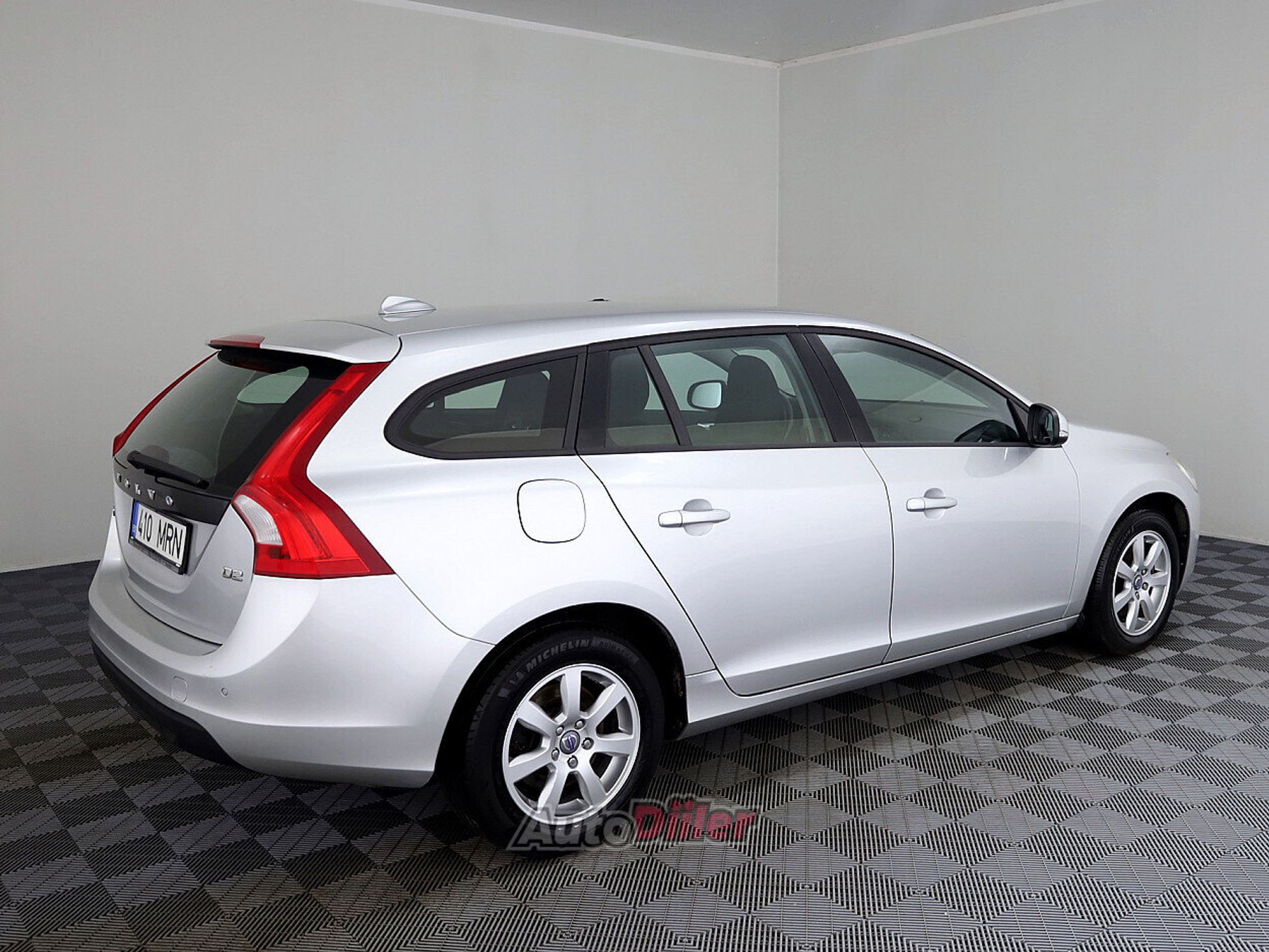 Volvo V60 1.6 84kW 2013, kuva 3/8