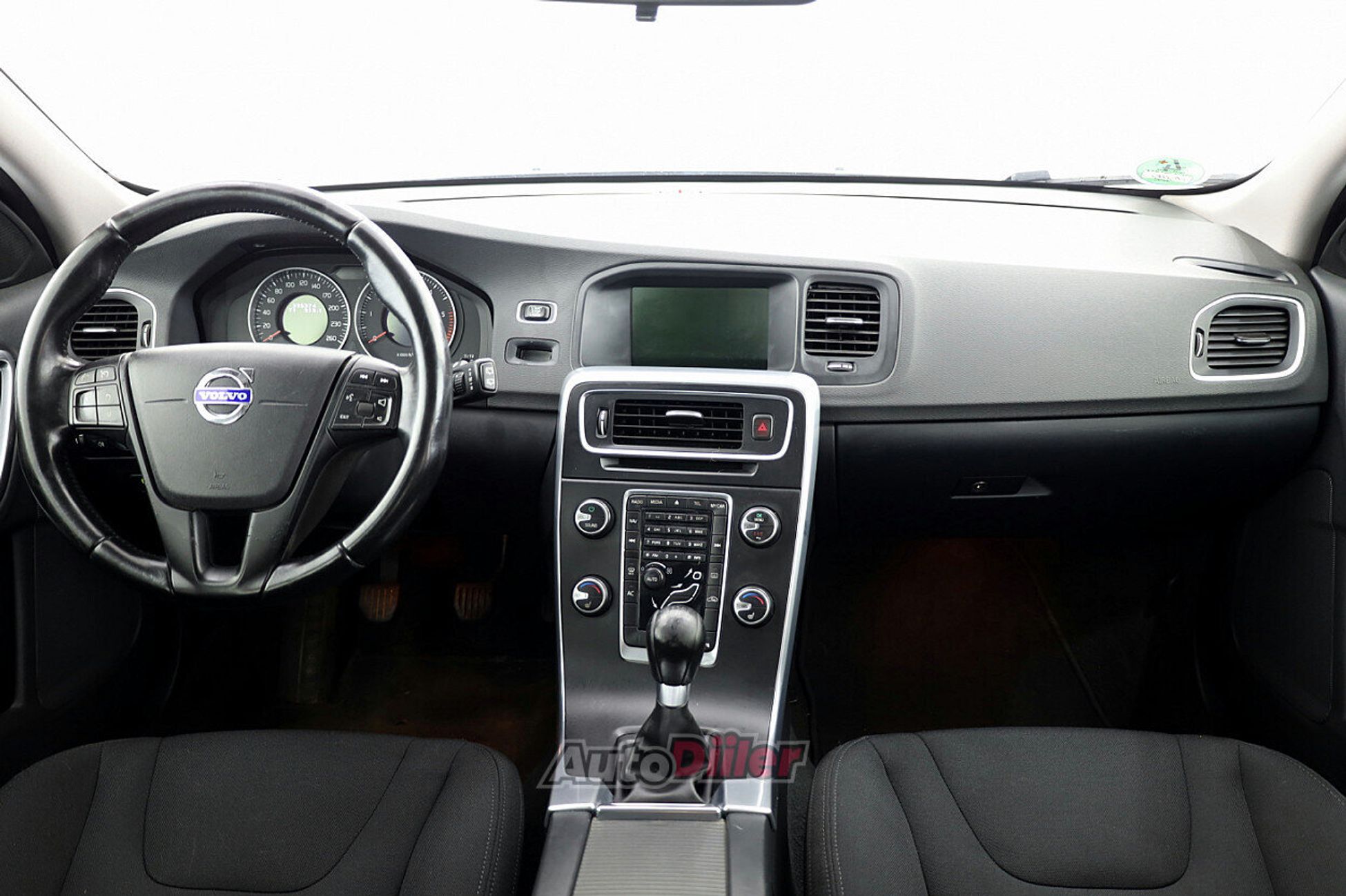Volvo V60 1.6 84kW 2013, kuva 5/8
