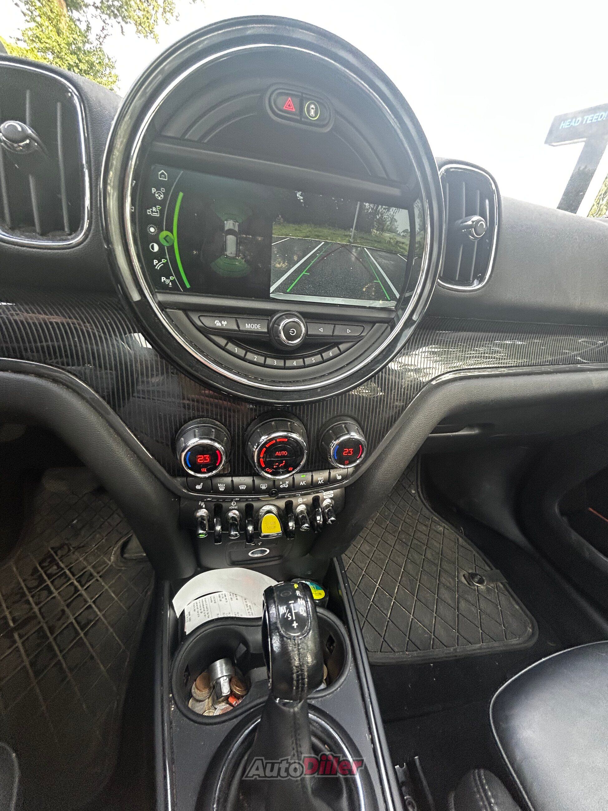 MINI Countryman ALL4 1.5 2018, kuva 4/9