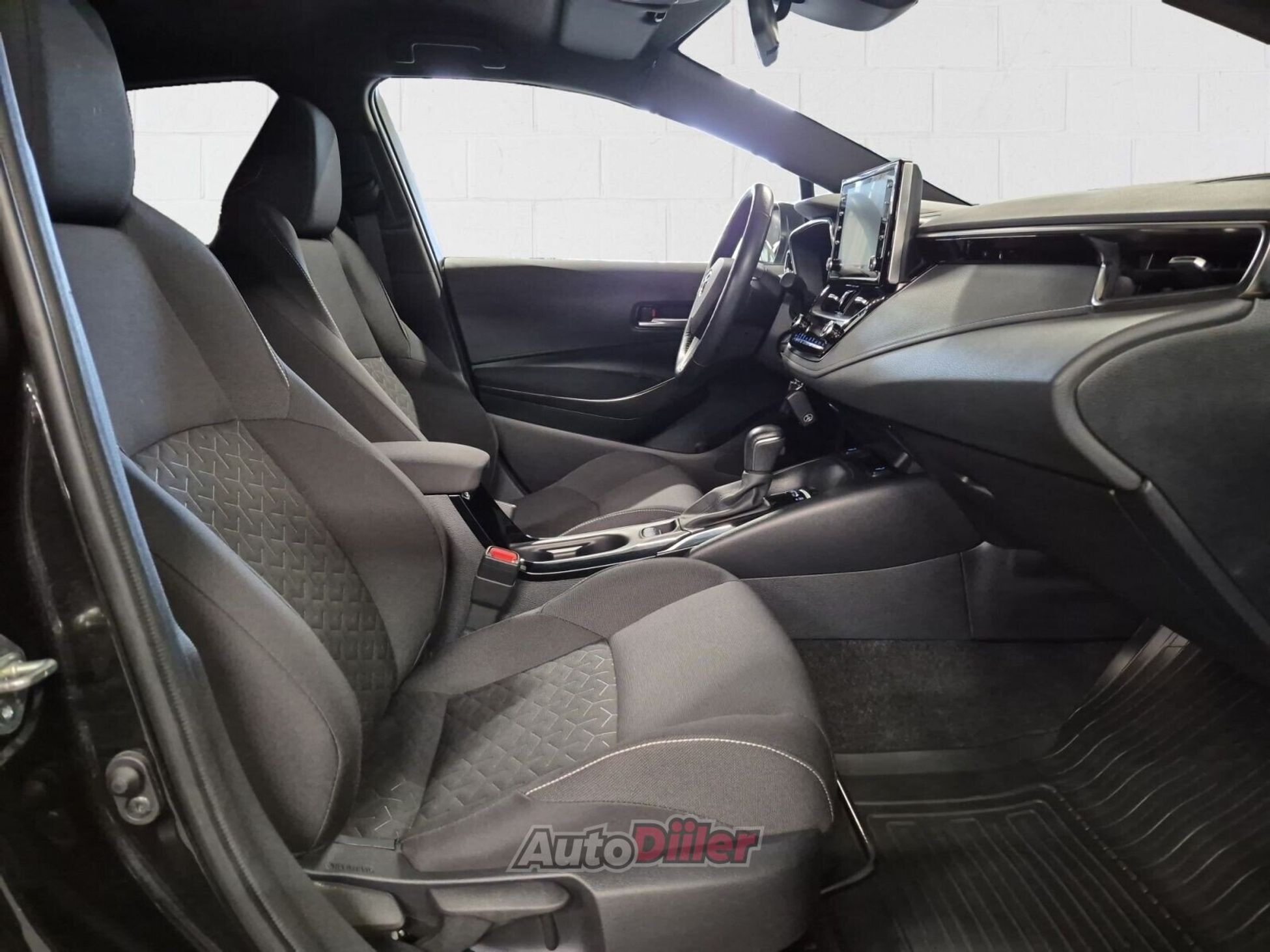 Toyota Corolla 2022, photo 6/10