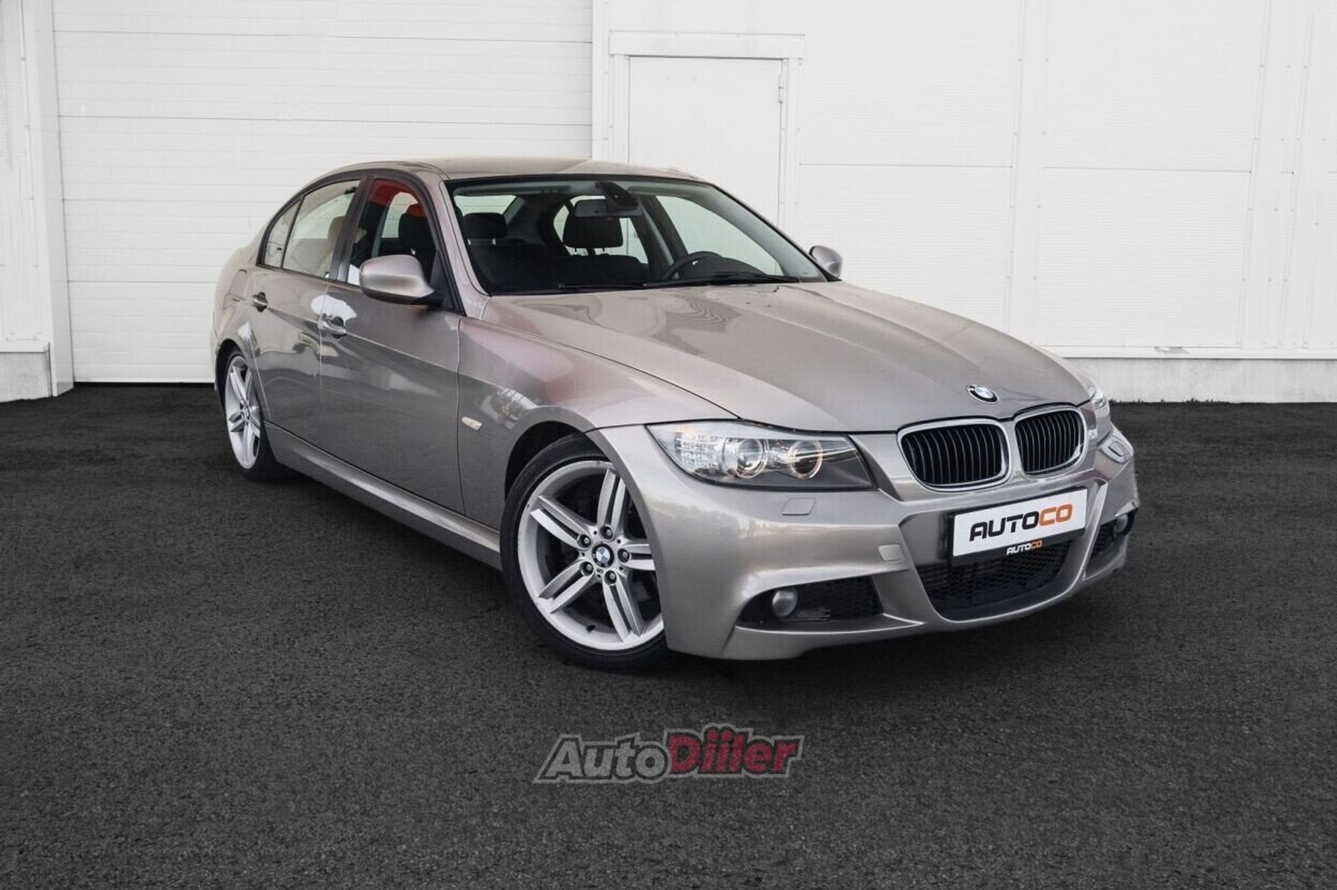 BMW 320 2010, photo 3/10