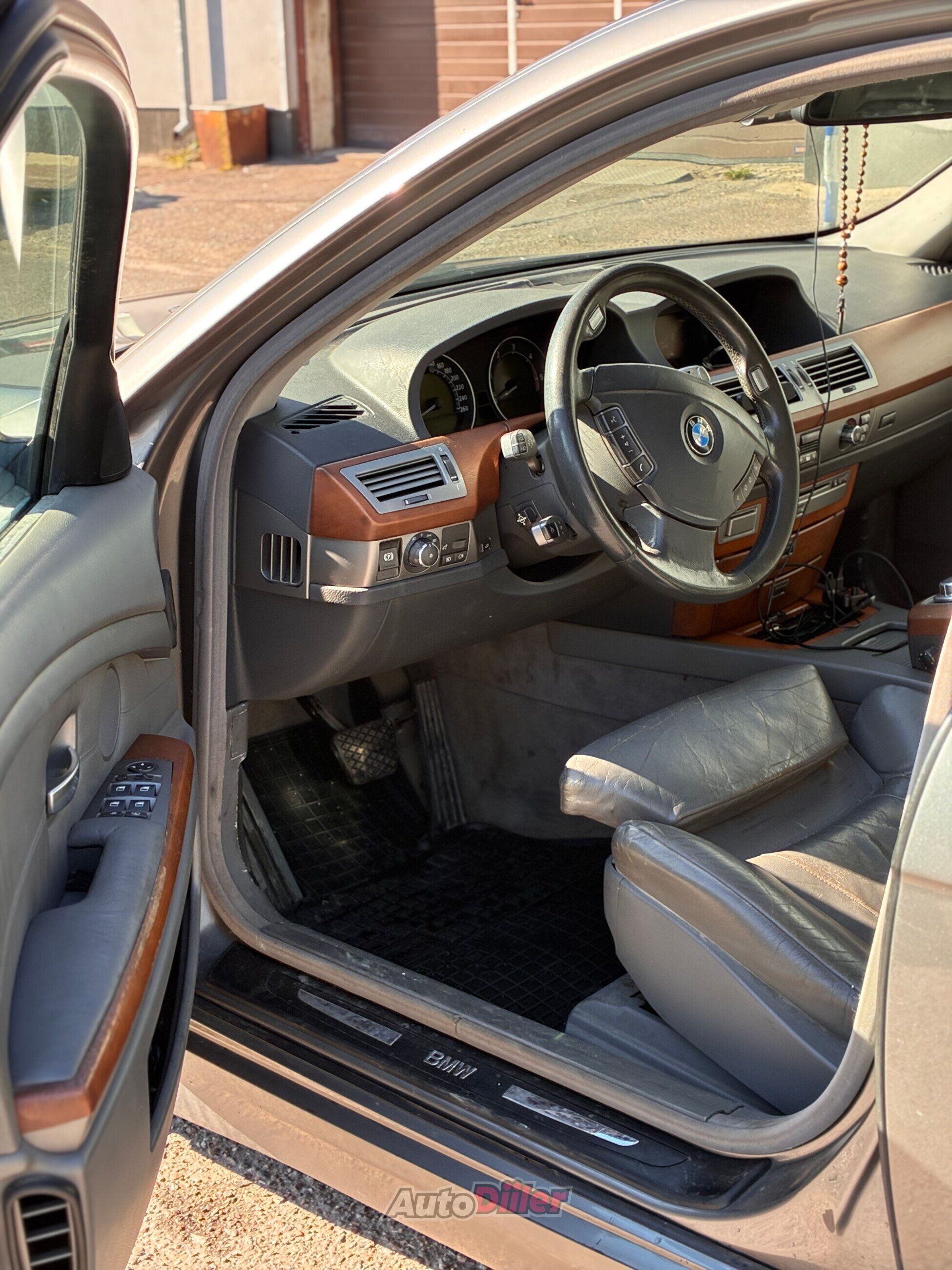 BMW 730 3.0 170kW 2005, kuva 7/10