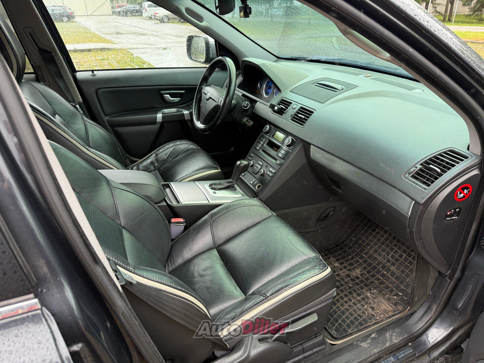 Volvo XC90 R-design 2.4 136kW 2010, photo 6/8