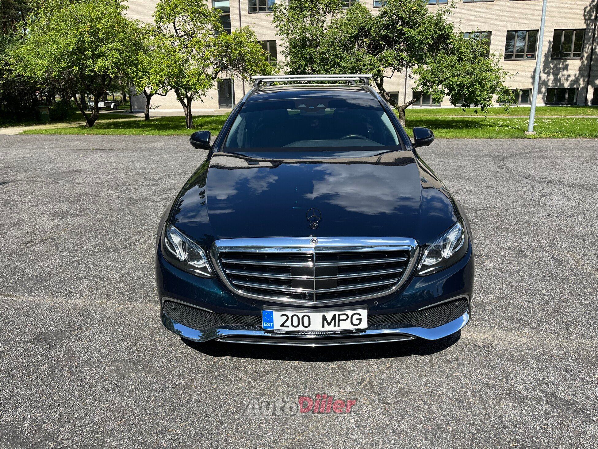 Mercedes-Benz E 220