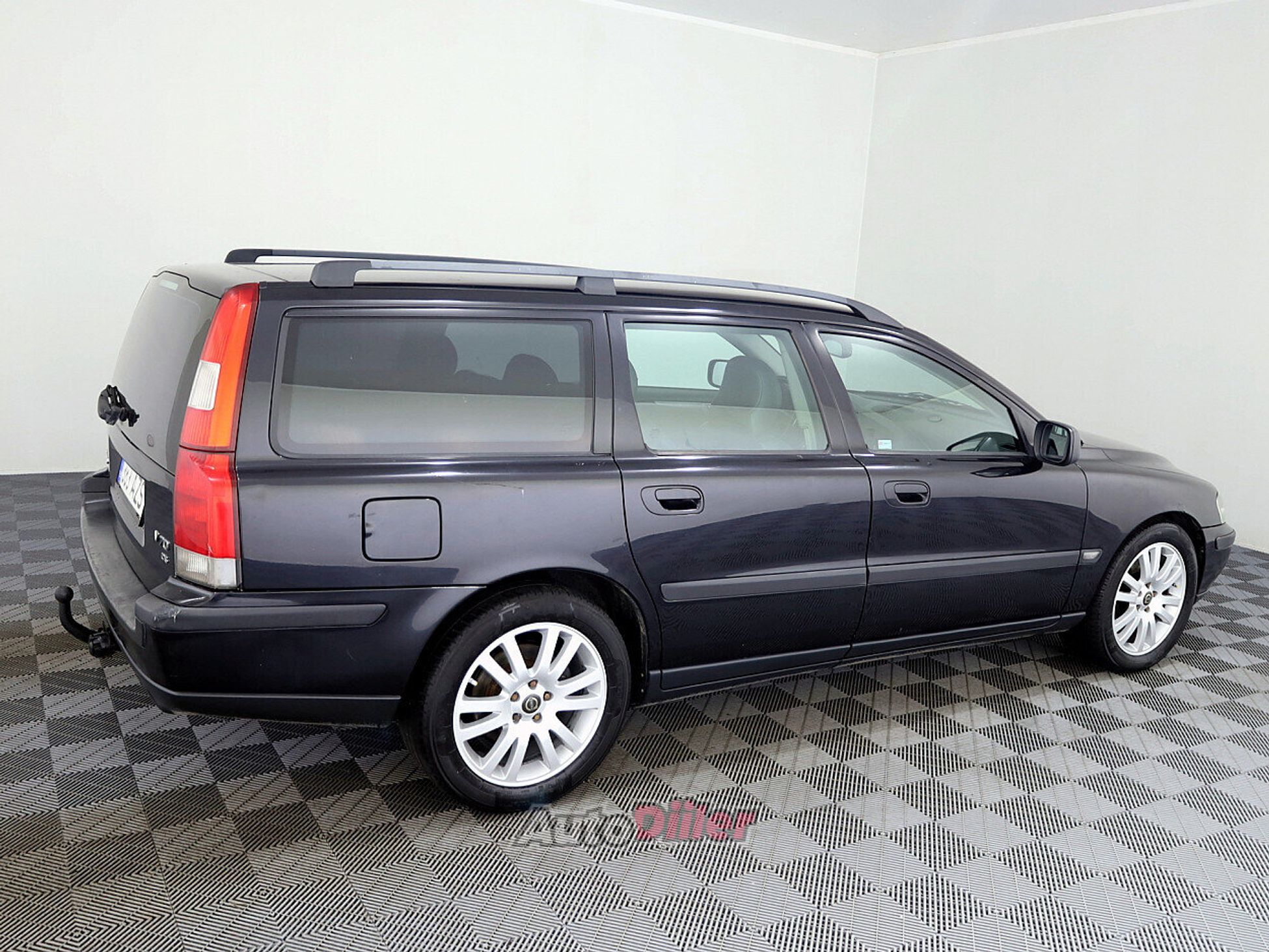Volvo V70 2.4 120kW 2004, photo 3/7