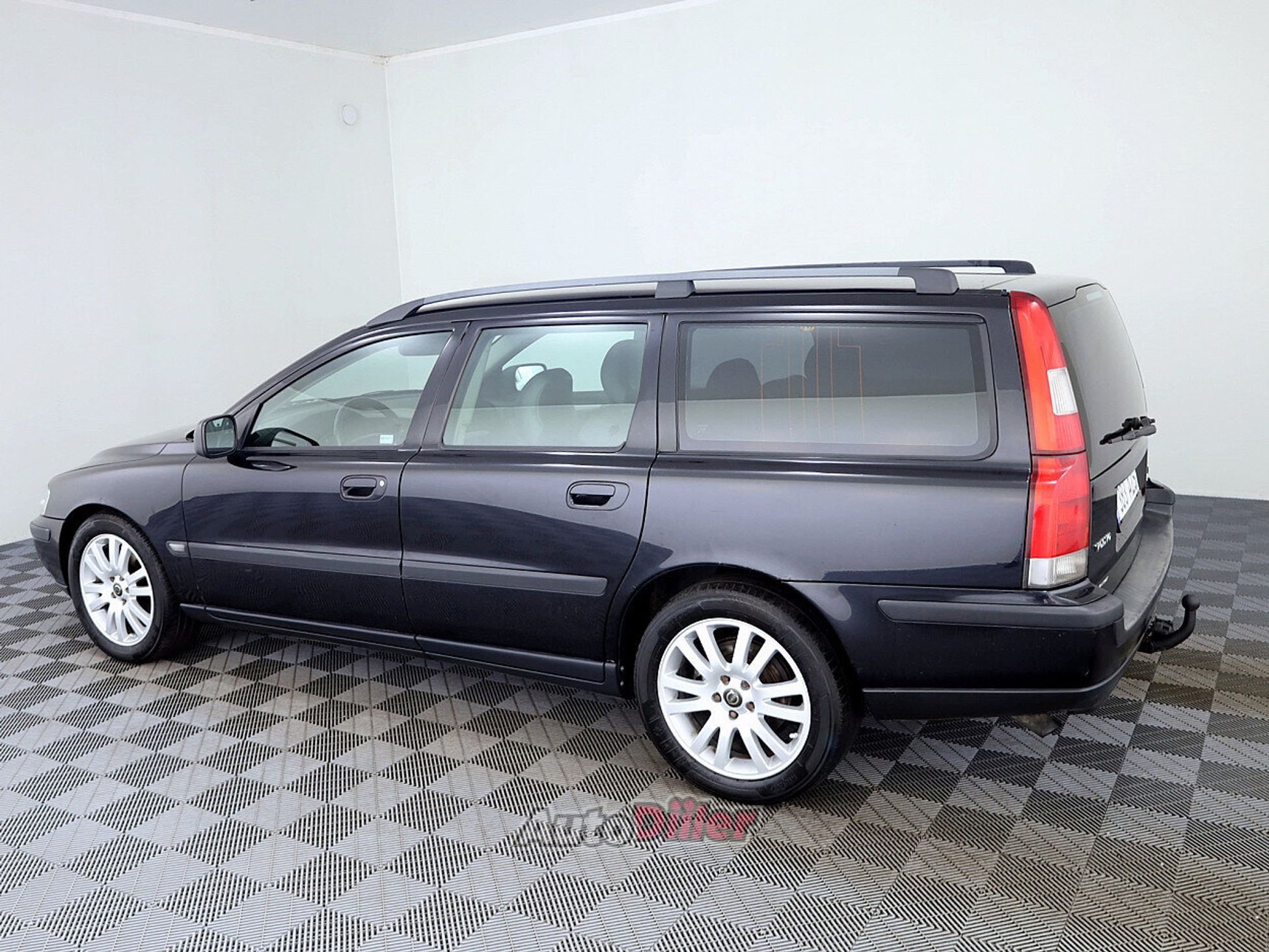Volvo V70 2.4 120kW 2004, photo 4/7
