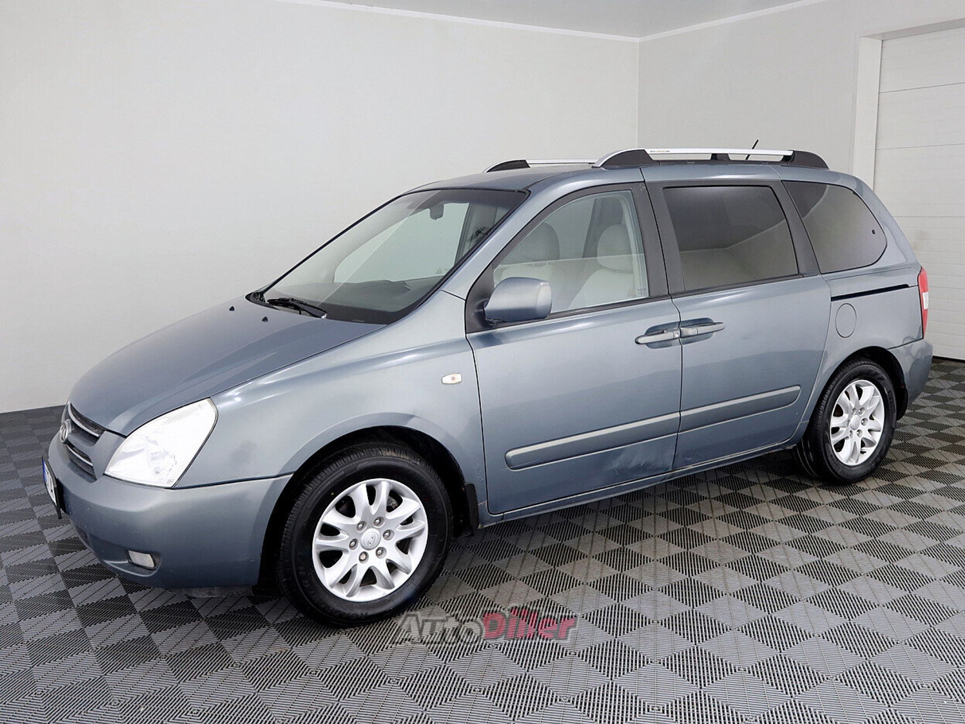 Kia Carnival 2.9 136kW 2007, photo 2/7