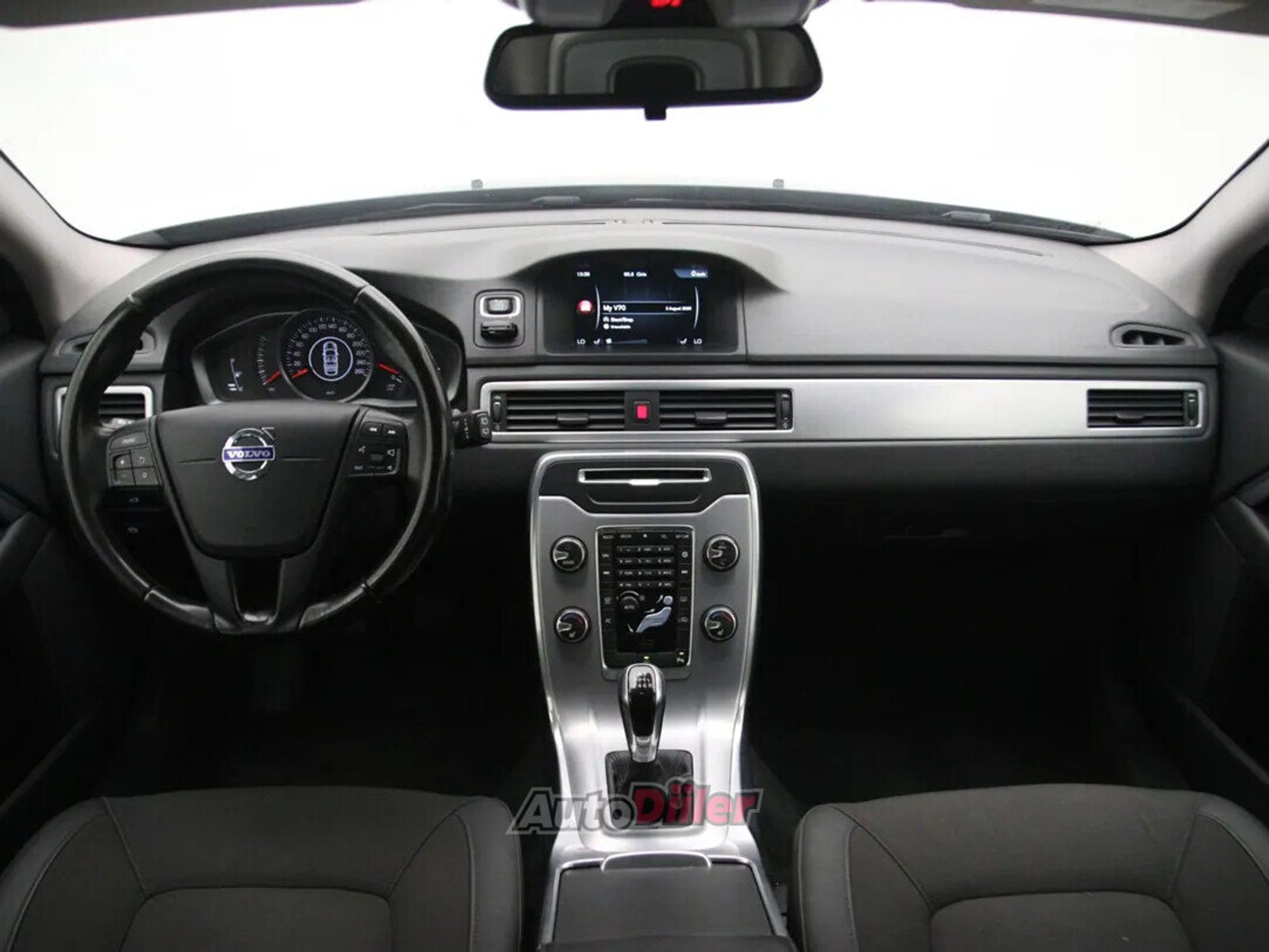 Volvo V70 Classic Edition 2.0 88kW 2015, kuva 2/10